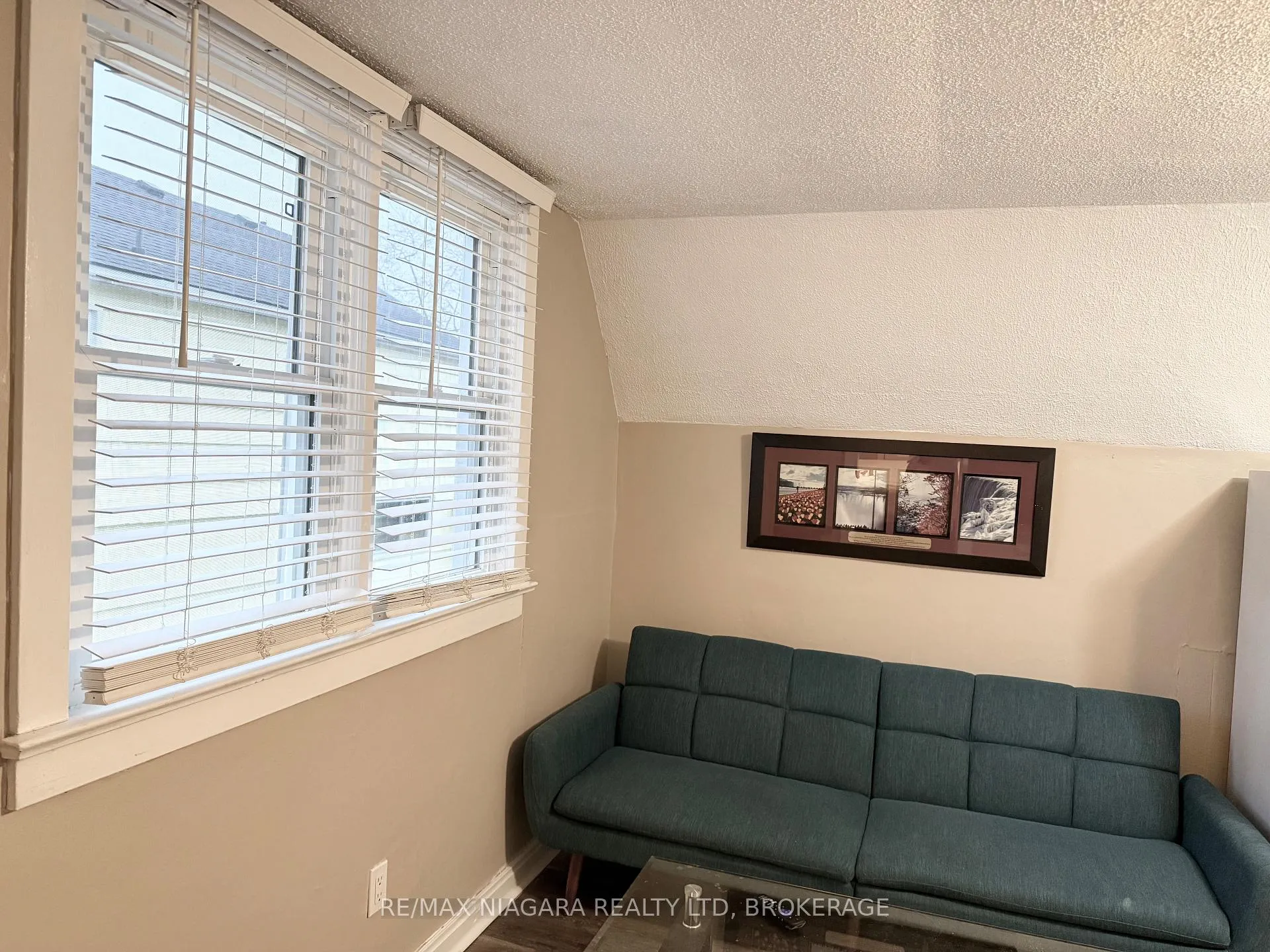 Photo 14 of Unit Unit 3, 4701 River Road, Niagara Falls, Downtown — HOMEH