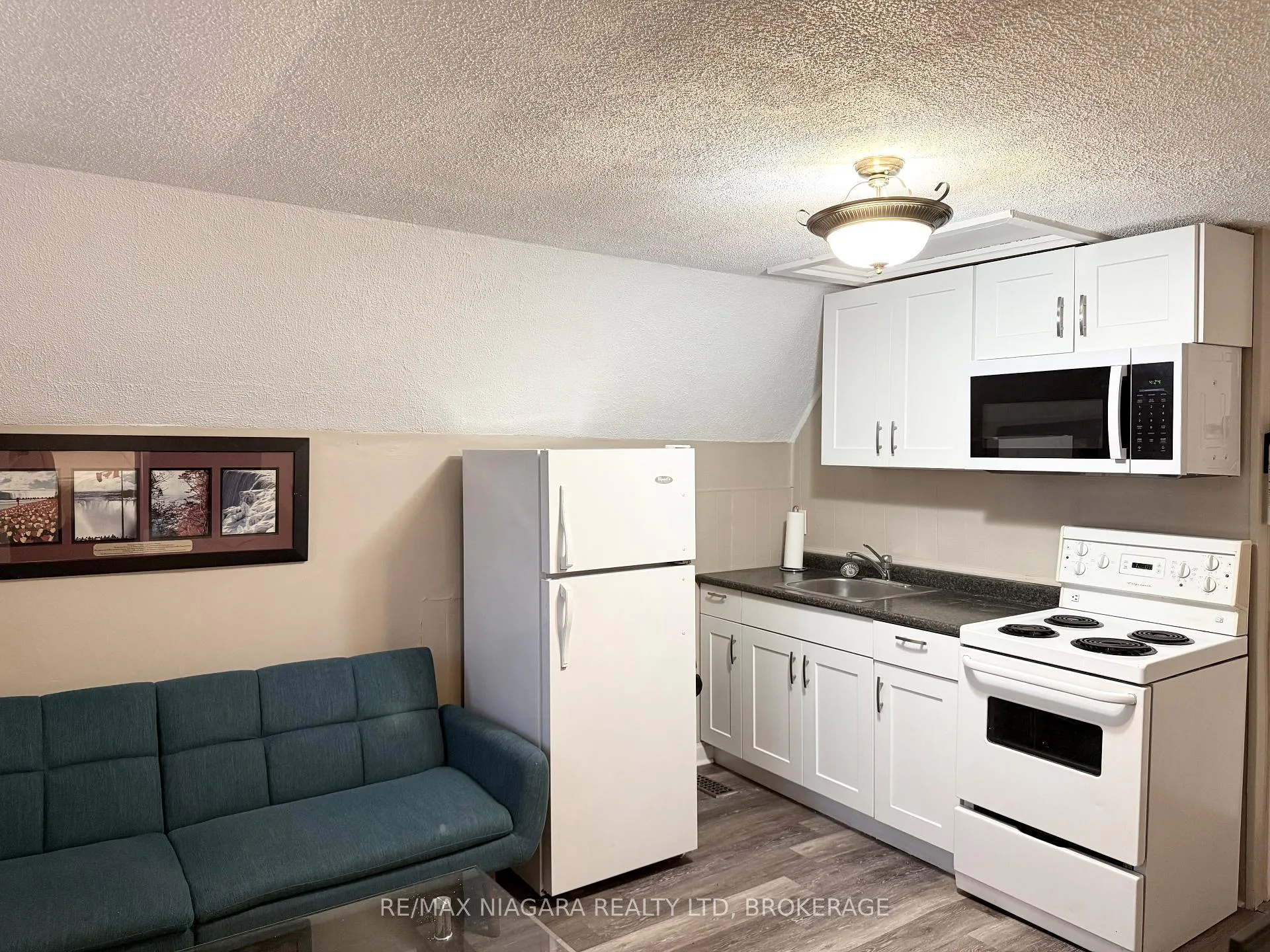 Photo 15 of Unit Unit 3, 4701 River Road, Niagara Falls, Downtown — HOMEH