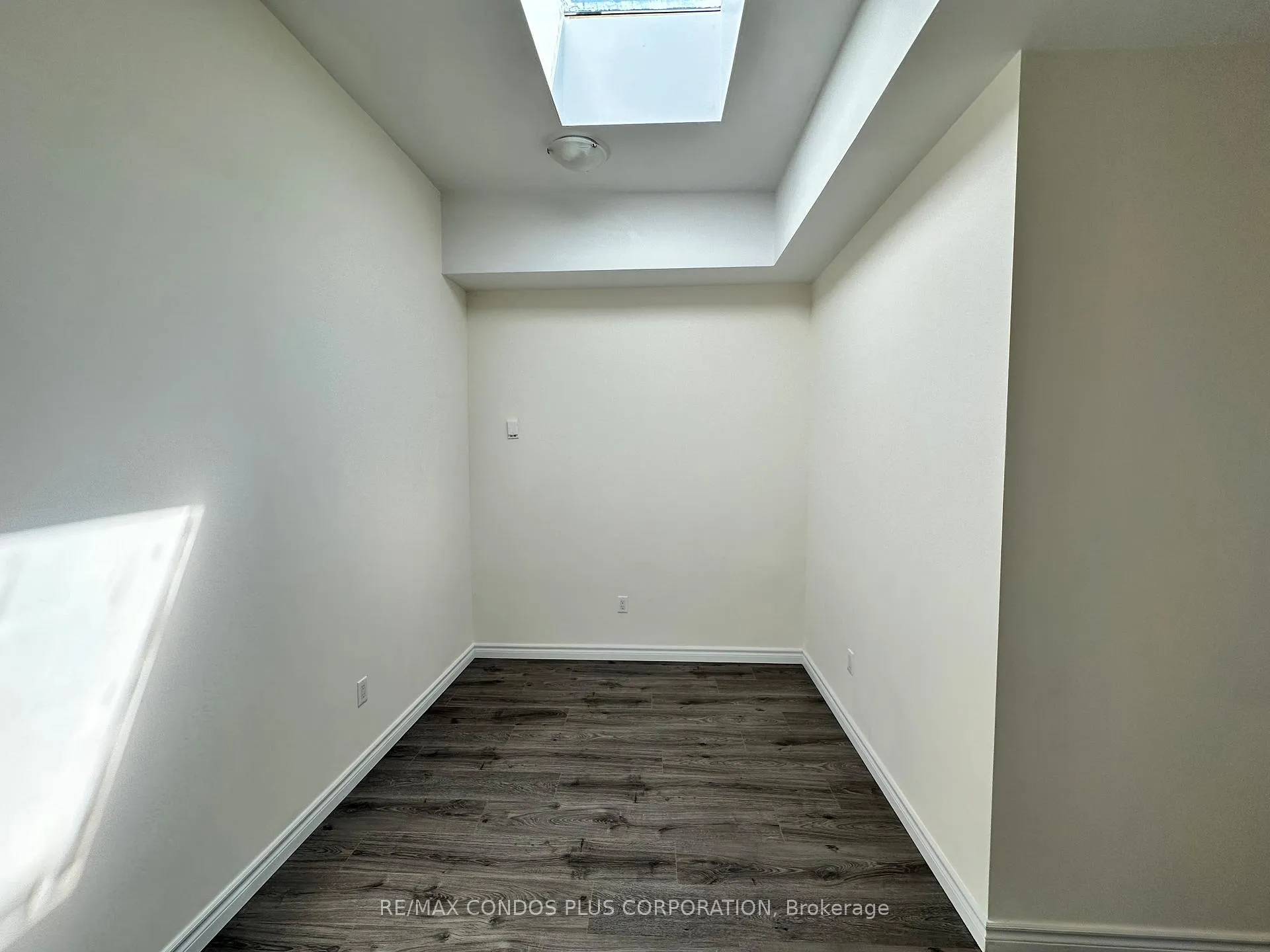 Photo 7 of Unit 3A, 725 Danforth Avenue, Toronto, Danforth — HOMEH