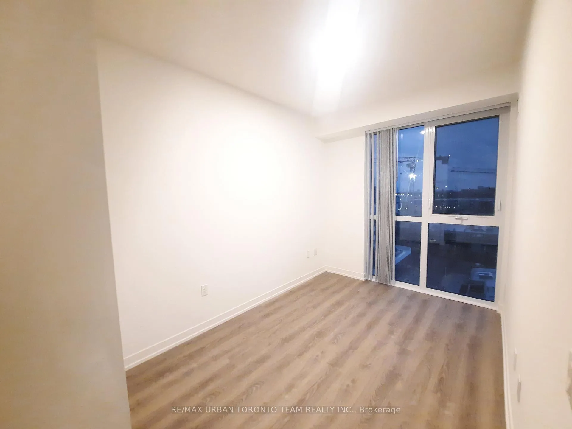 Photo 8 of Unit 812, 8 Interchange Way, Vaughan, Vaughan Corporate Centre — HOMEH