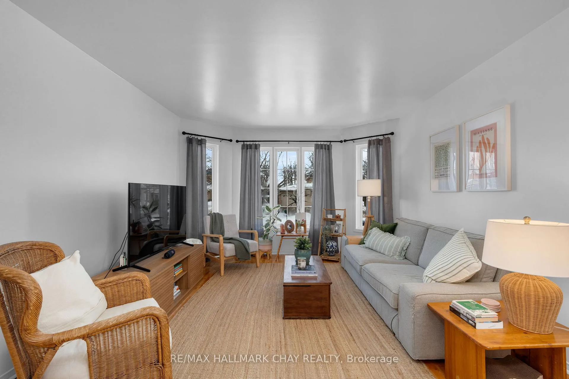Photo 8 of 96 Brown Street, Barrie, Holly — HOMEH