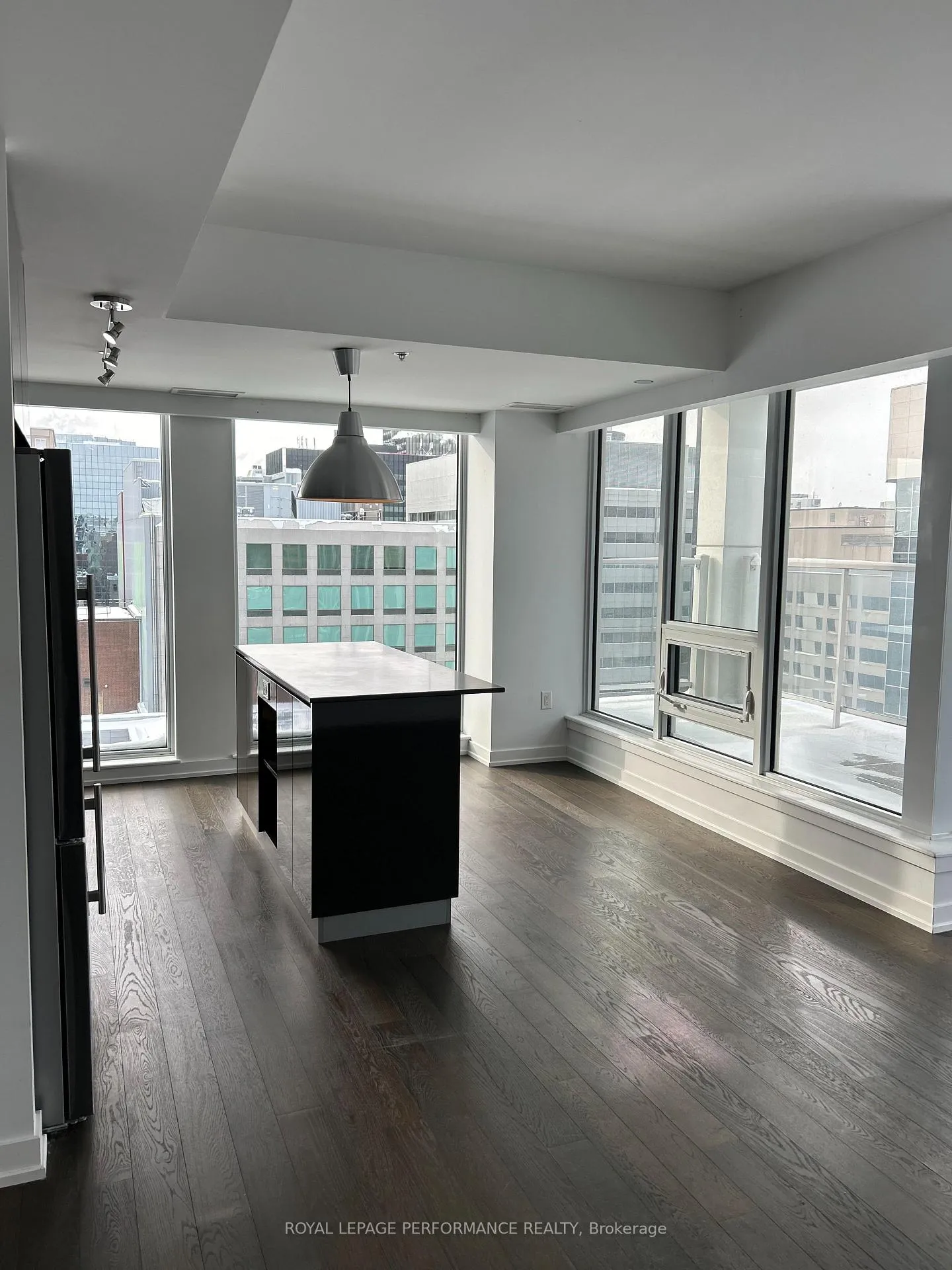 Photo 6 of Unit 1811, 199 Slater Street, Ottawa, Ottawa Centre — HOMEH
