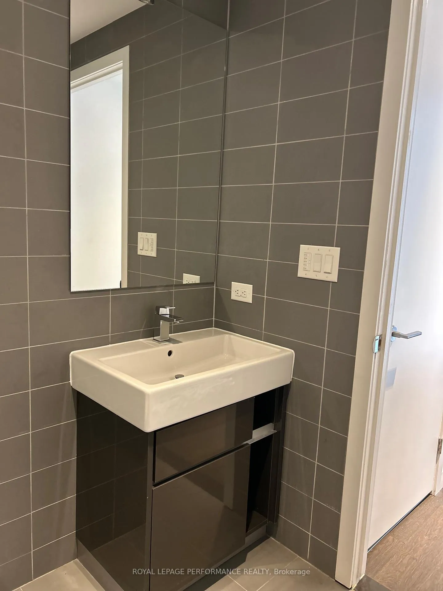 Photo 20 of Unit 1811, 199 Slater Street, Ottawa, Ottawa Centre — HOMEH