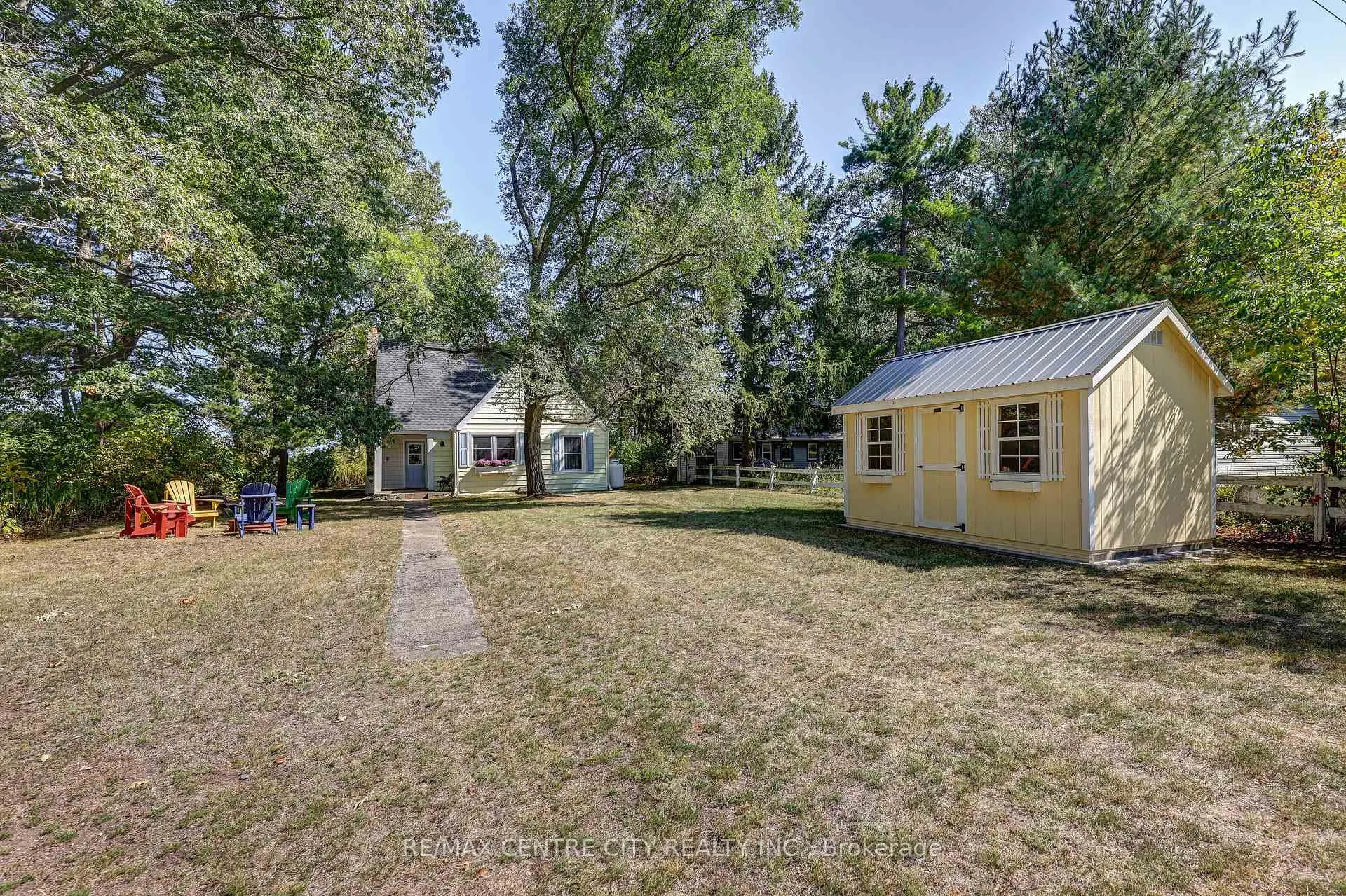 Photo 1 of 17374 Lakeshore Road, Chatham-Kent, Morpeth — HOMEH