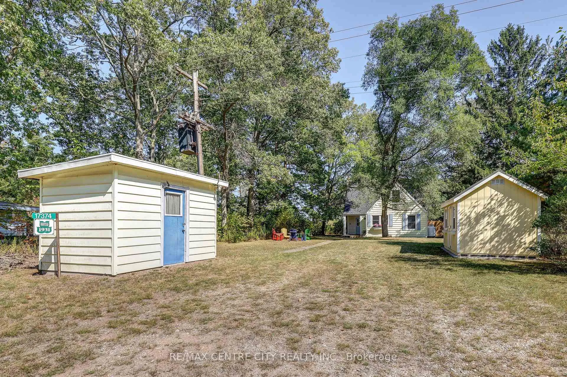 Photo 3 of 17374 Lakeshore Road, Chatham-Kent, Morpeth — HOMEH