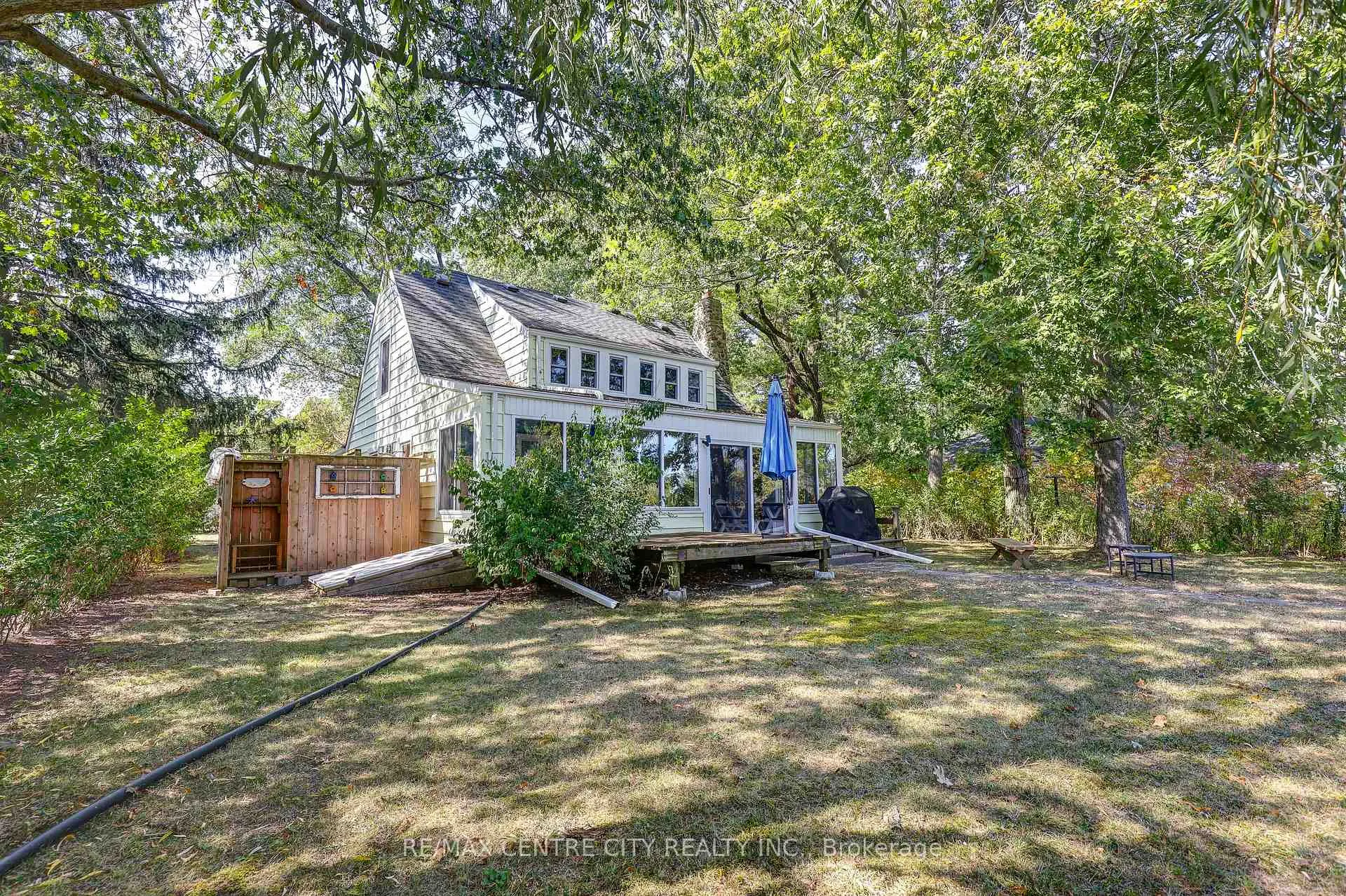Photo 5 of 17374 Lakeshore Road, Chatham-Kent, Morpeth — HOMEH