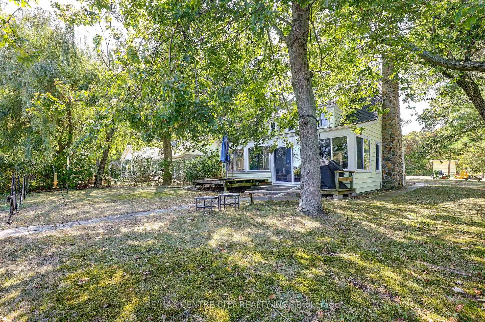 Photo 7 of 17374 Lakeshore Road, Chatham-Kent, Morpeth — HOMEH
