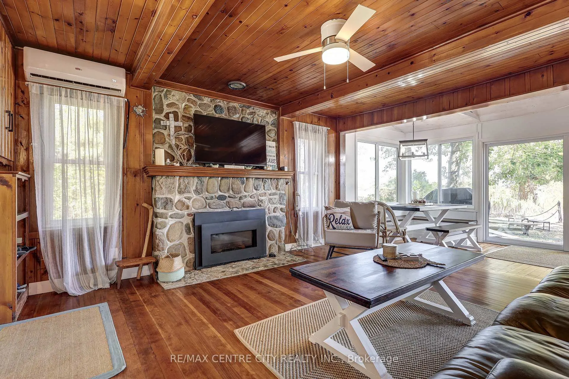 Photo 13 of 17374 Lakeshore Road, Chatham-Kent, Morpeth — HOMEH