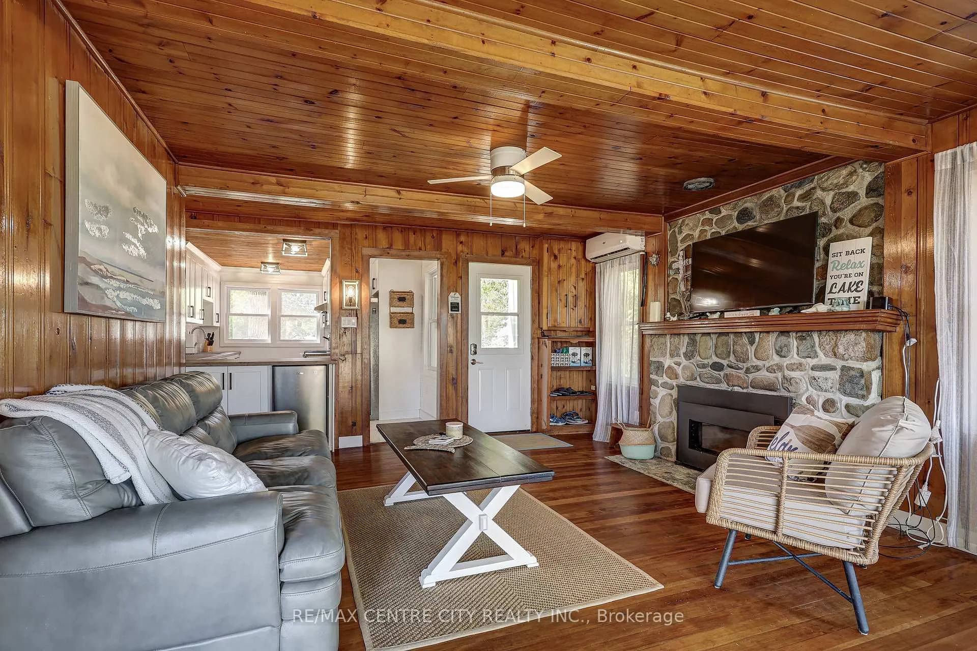 Photo 15 of 17374 Lakeshore Road, Chatham-Kent, Morpeth — HOMEH