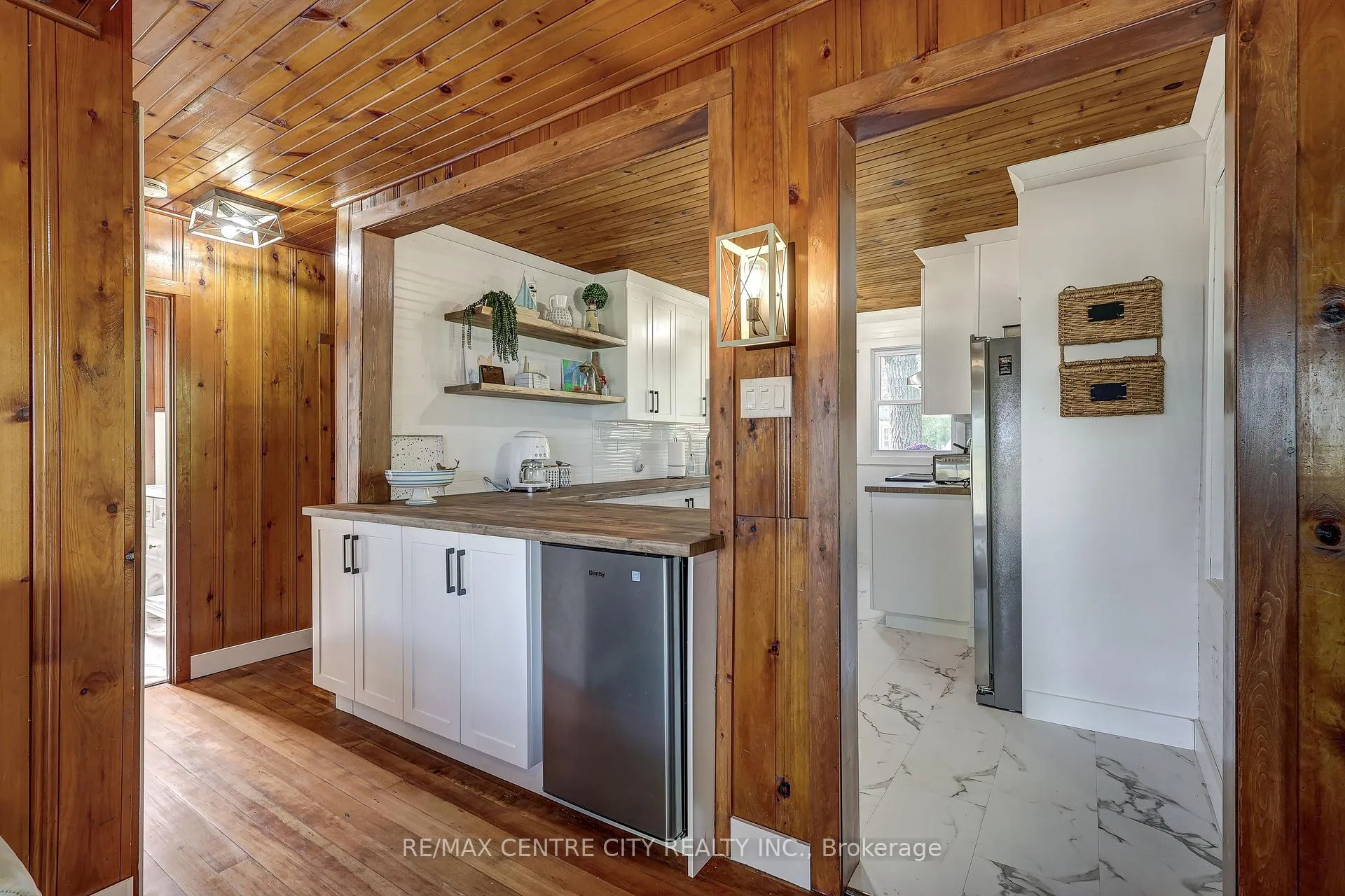 Photo 17 of 17374 Lakeshore Road, Chatham-Kent, Morpeth — HOMEH