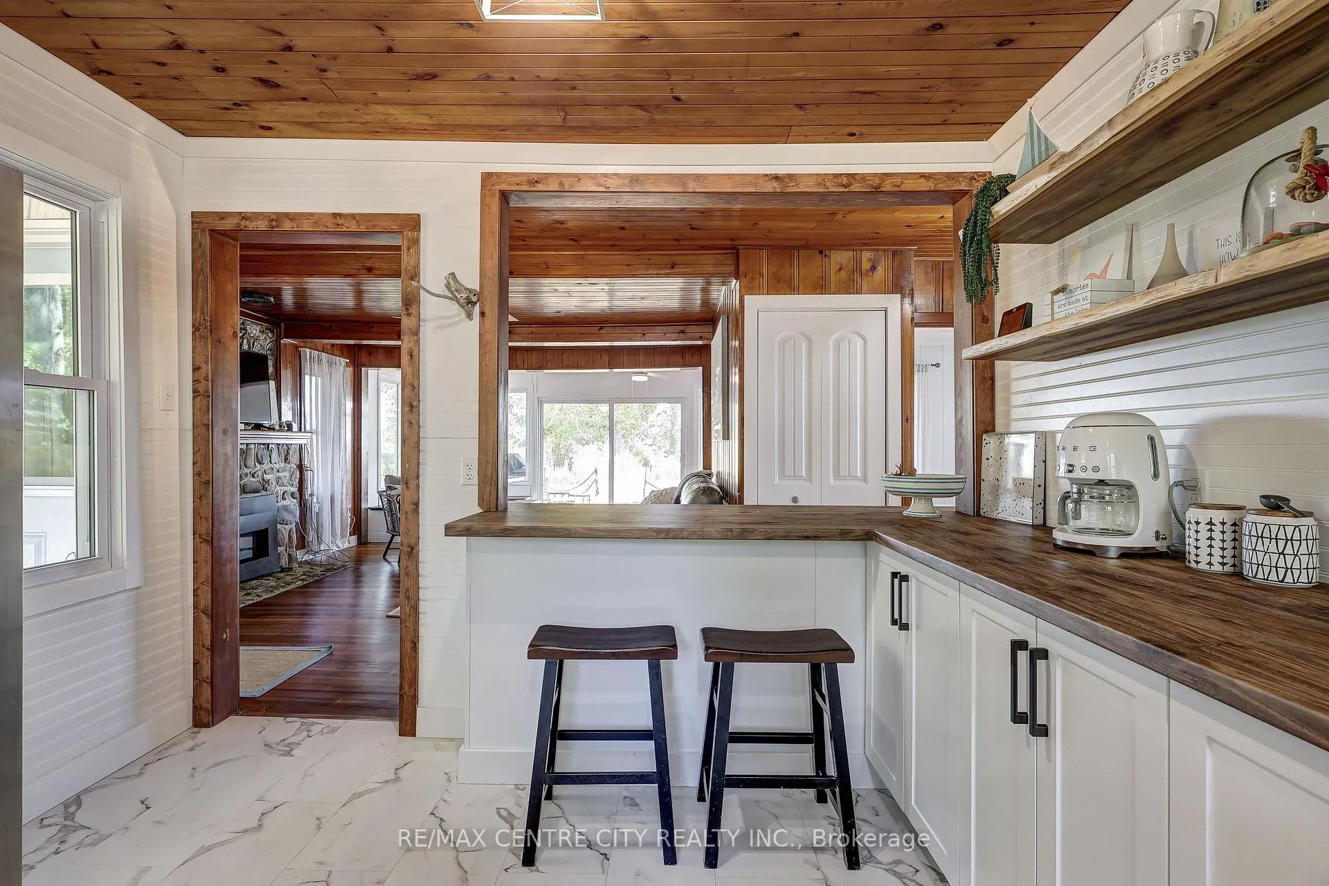 Photo 22 of 17374 Lakeshore Road, Chatham-Kent, Morpeth — HOMEH