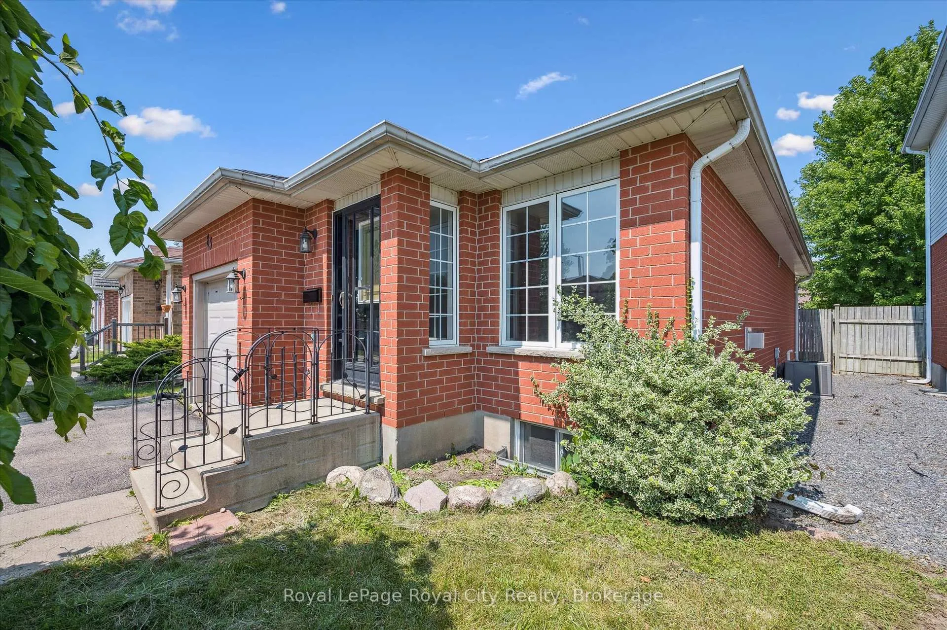 Photo 30 of 83 Inverness Drive, Guelph, Victoria North — HOMEH