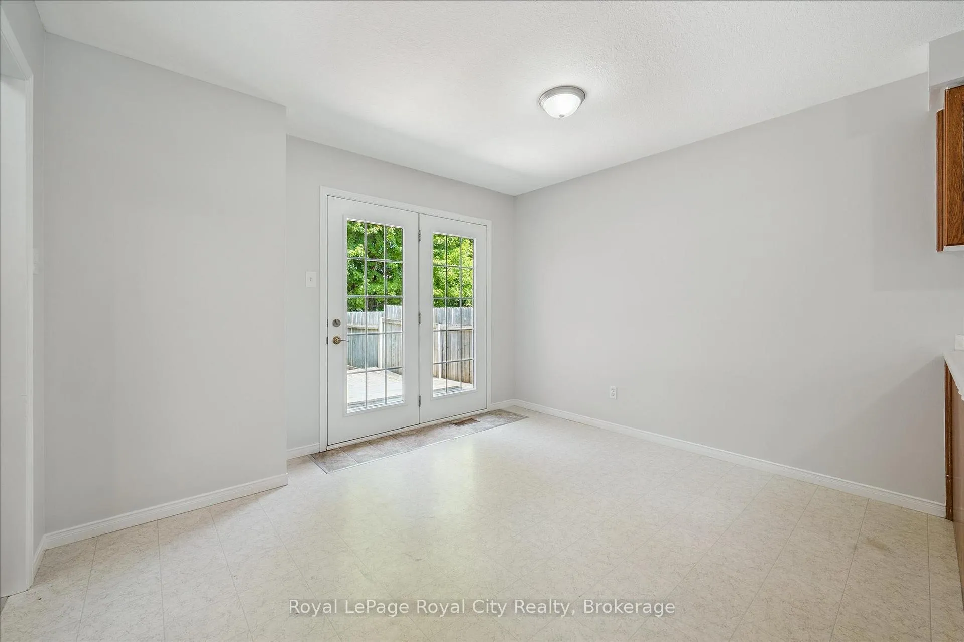 Photo 127 of 83 Inverness Drive, Guelph, Victoria North — HOMEH