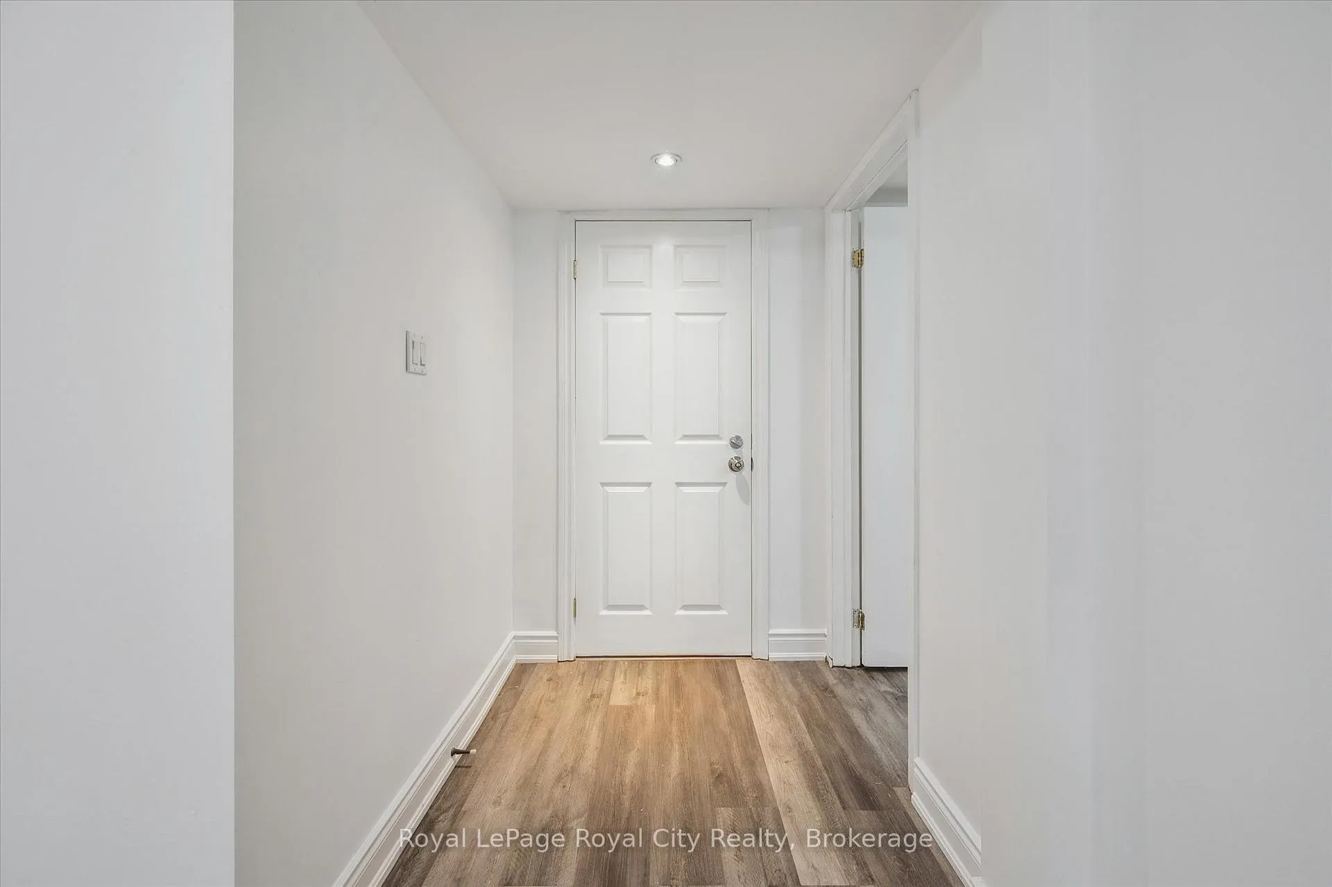 Photo 370 of 83 Inverness Drive, Guelph, Victoria North — HOMEH