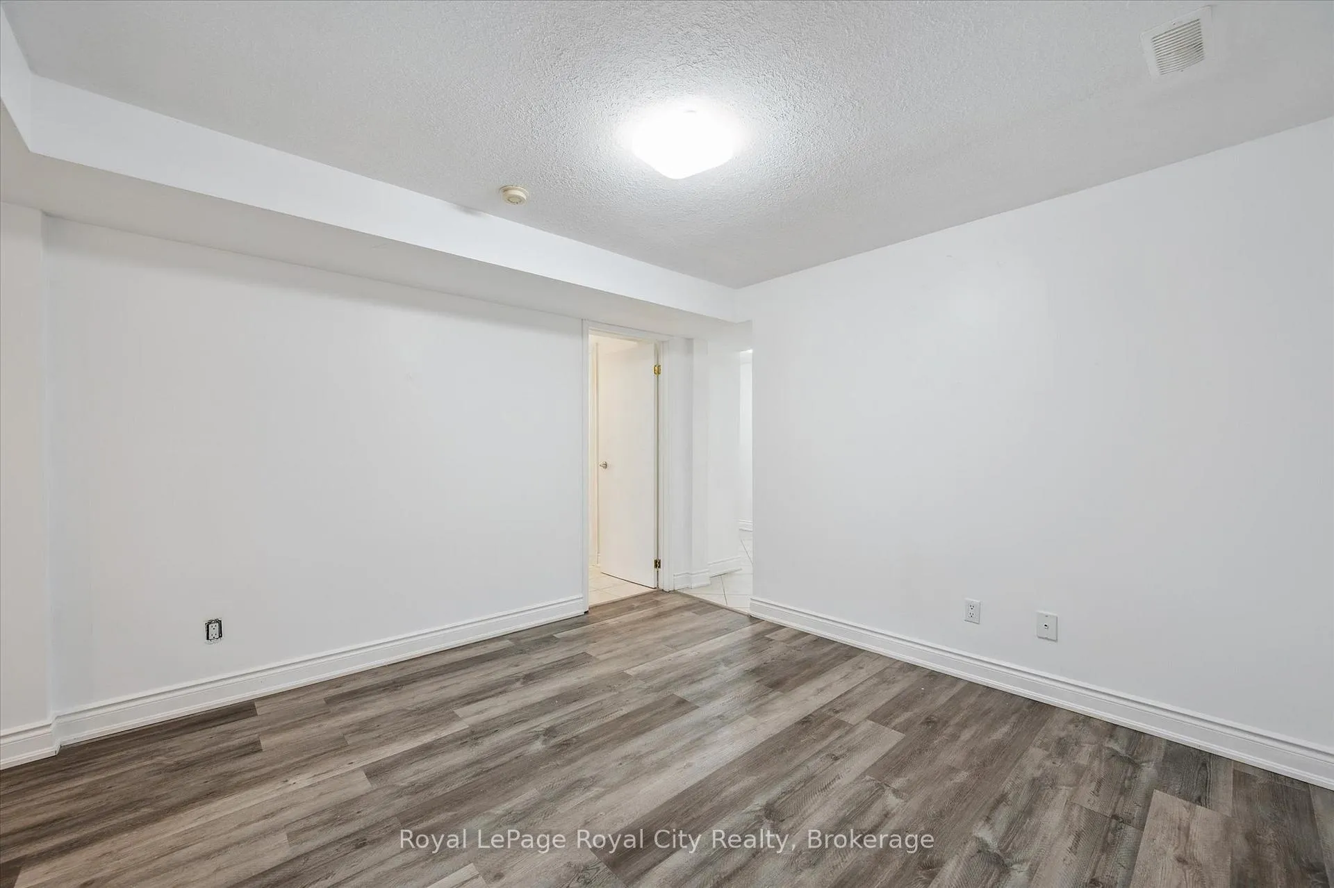 Photo 389 of 83 Inverness Drive, Guelph, Victoria North — HOMEH