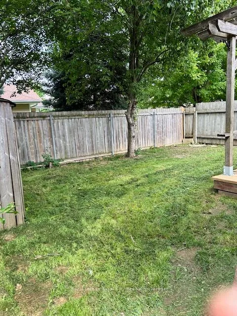 Photo 543 of 83 Inverness Drive, Guelph, Victoria North — HOMEH