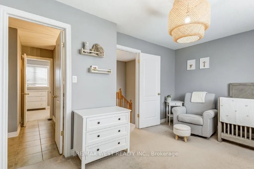 Photo 23 of 53 Cole Street, Hamilton, Waterdown — HOMEH