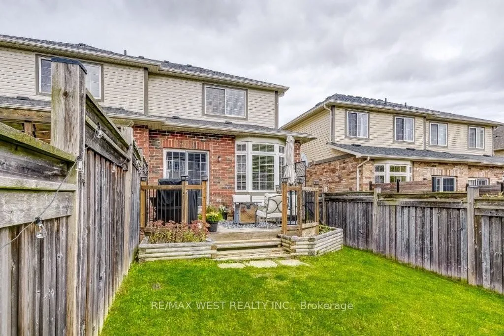 Photo 31 of 53 Cole Street, Hamilton, Waterdown — HOMEH