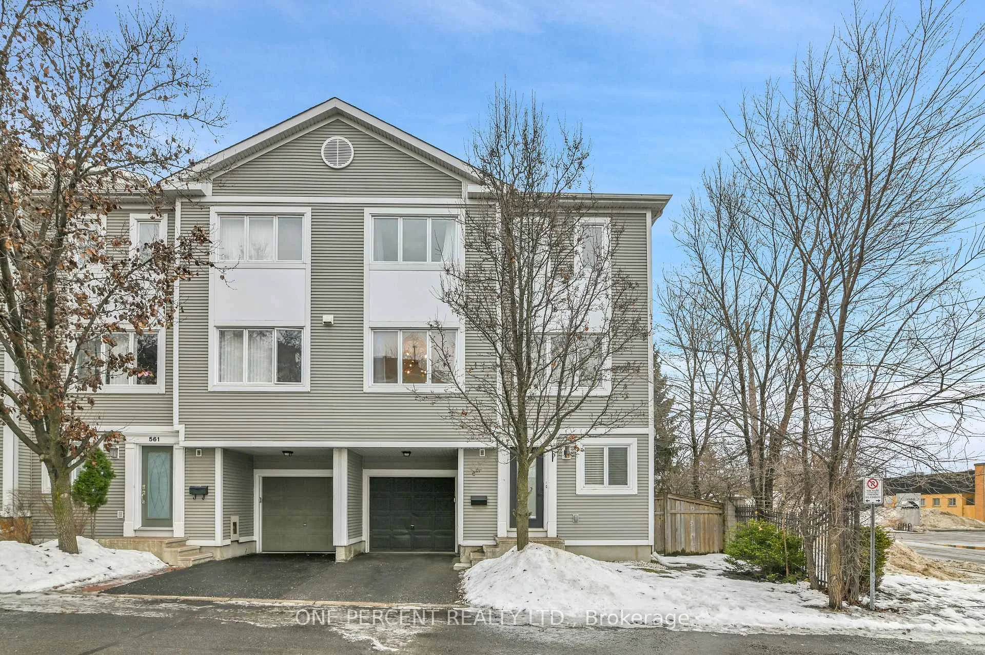 Photo 1 of 563 Burleigh Private, Ottawa, Cyrville — HOMEH