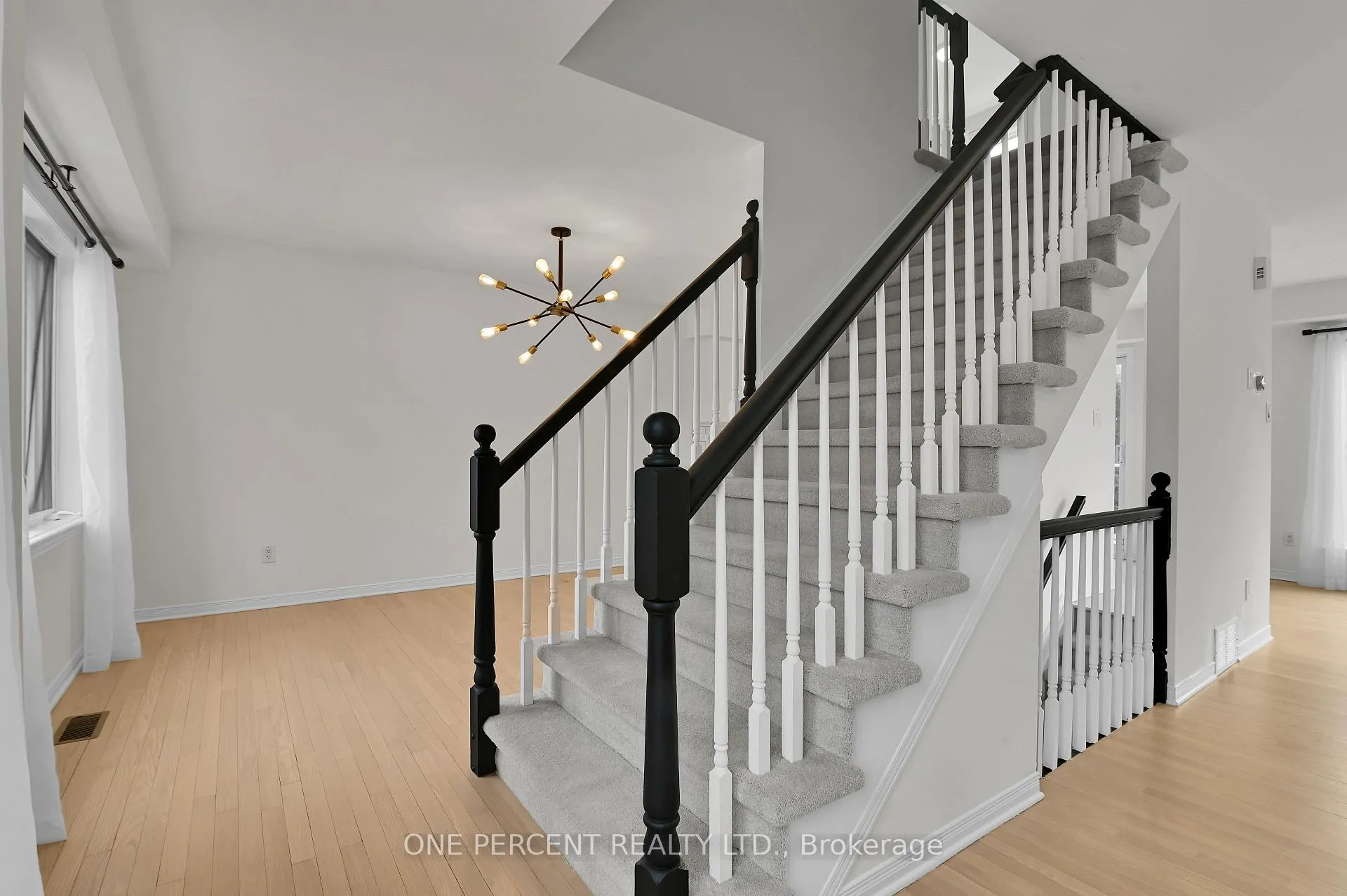 Photo 13 of 563 Burleigh Private, Ottawa, Cyrville — HOMEH