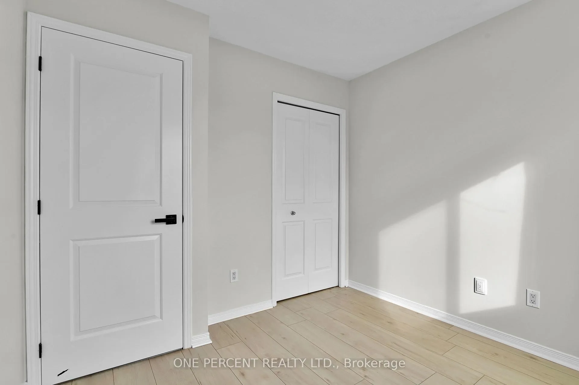Photo 26 of 563 Burleigh Private, Ottawa, Cyrville — HOMEH
