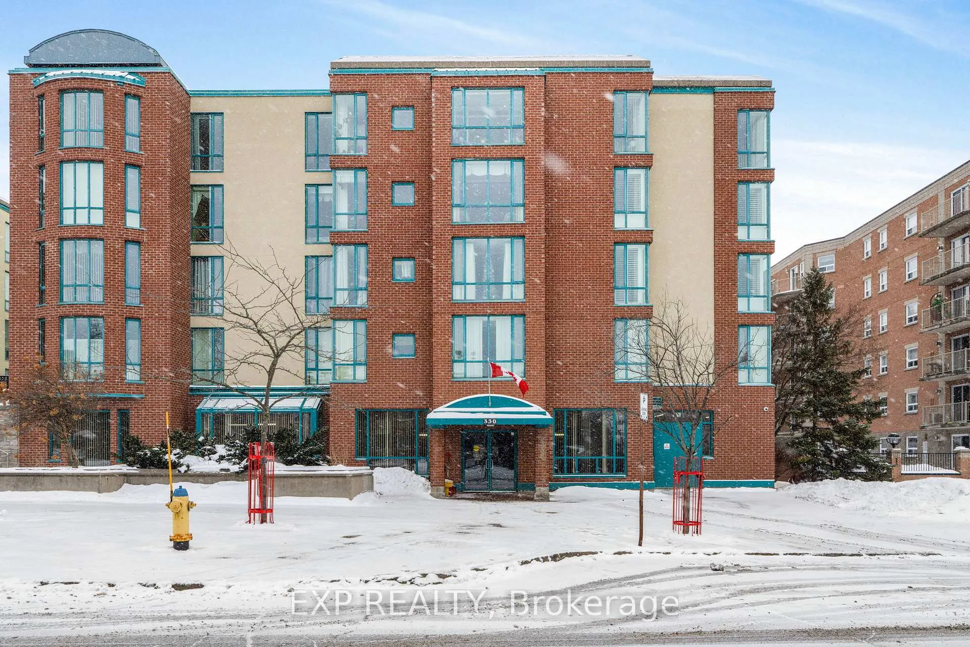 Front of Unit 510, 330 Centrum Boulevard