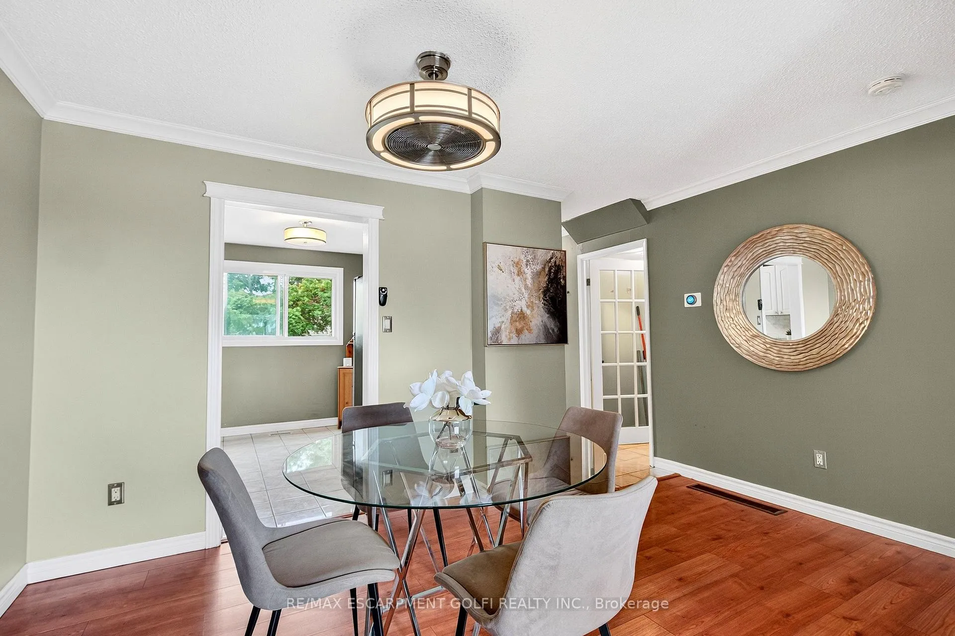 Photo 8 of Unit 95, 75 Berkindale Drive, Hamilton, Riverdale — HOMEH