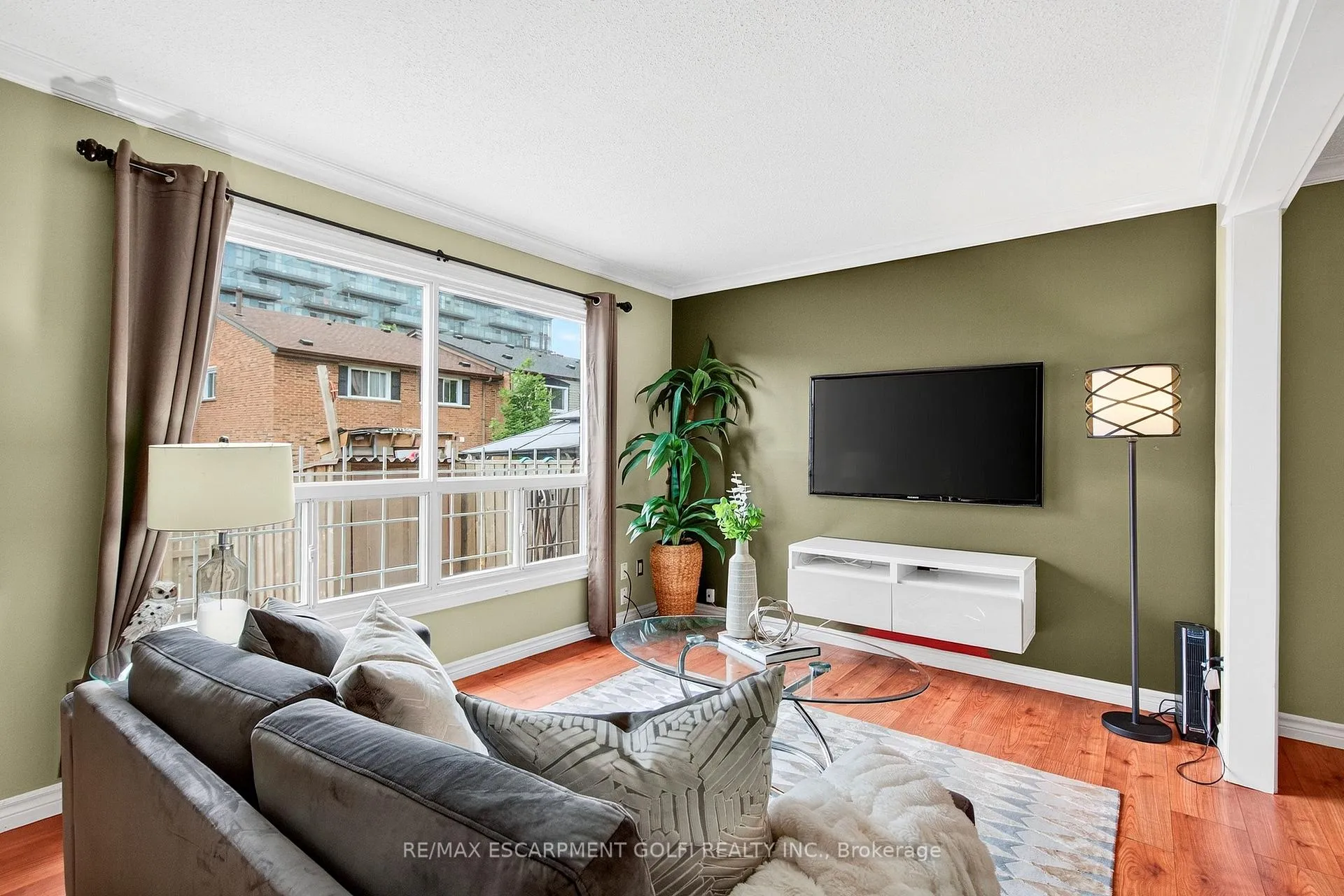 Photo 12 of Unit 95, 75 Berkindale Drive, Hamilton, Riverdale — HOMEH