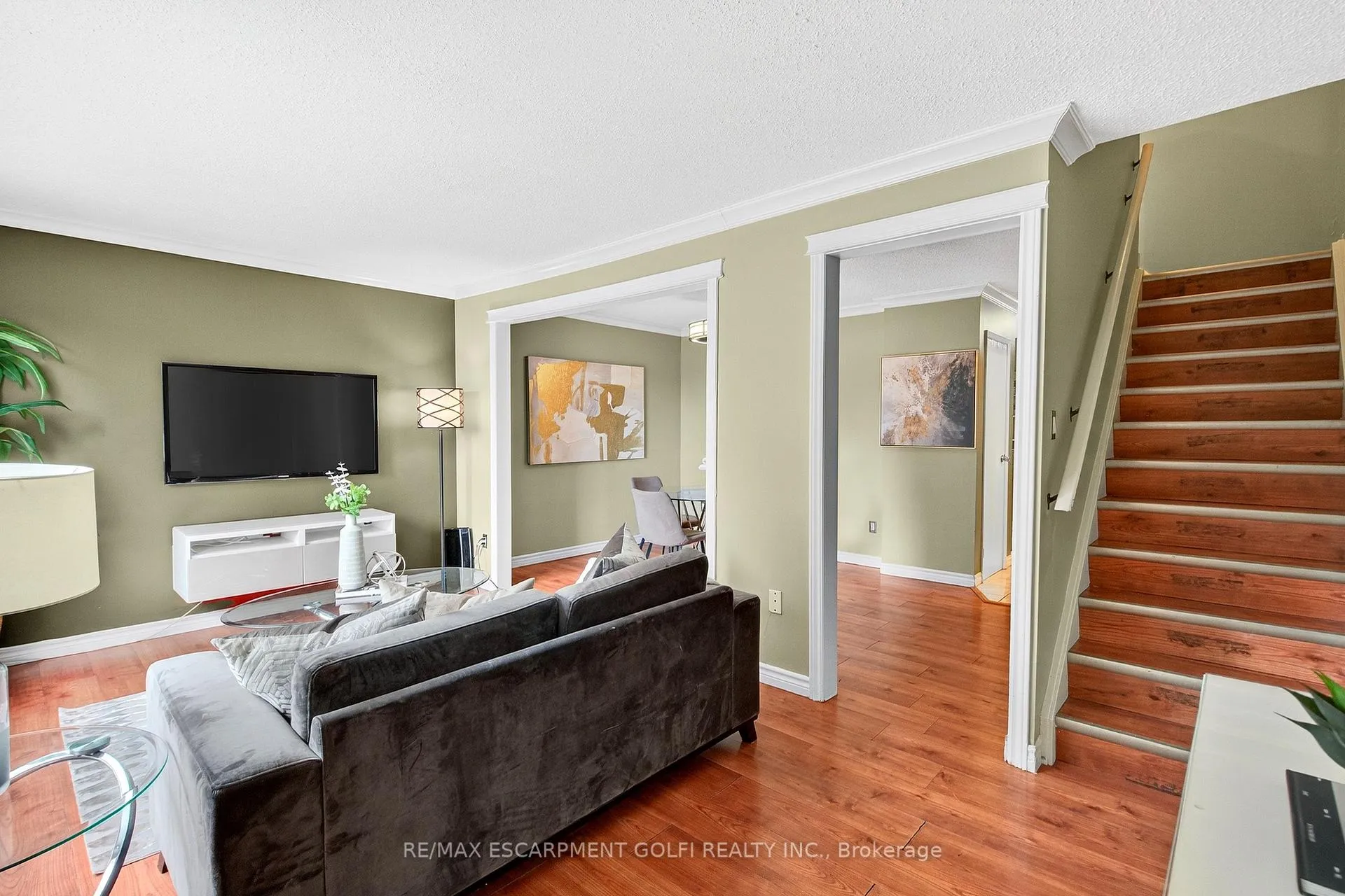 Photo 13 of Unit 95, 75 Berkindale Drive, Hamilton, Riverdale — HOMEH
