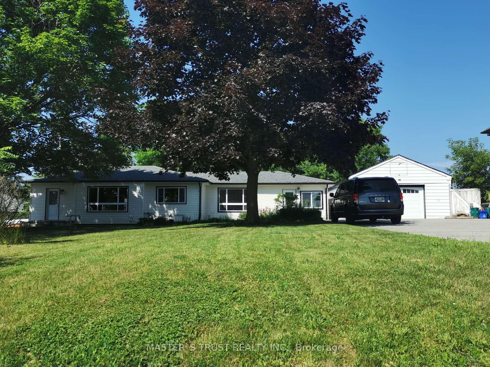 Photo 1 of Unit North, 118 The Queensway N, Georgina, Historic Lakeshore Communities — HOMEH