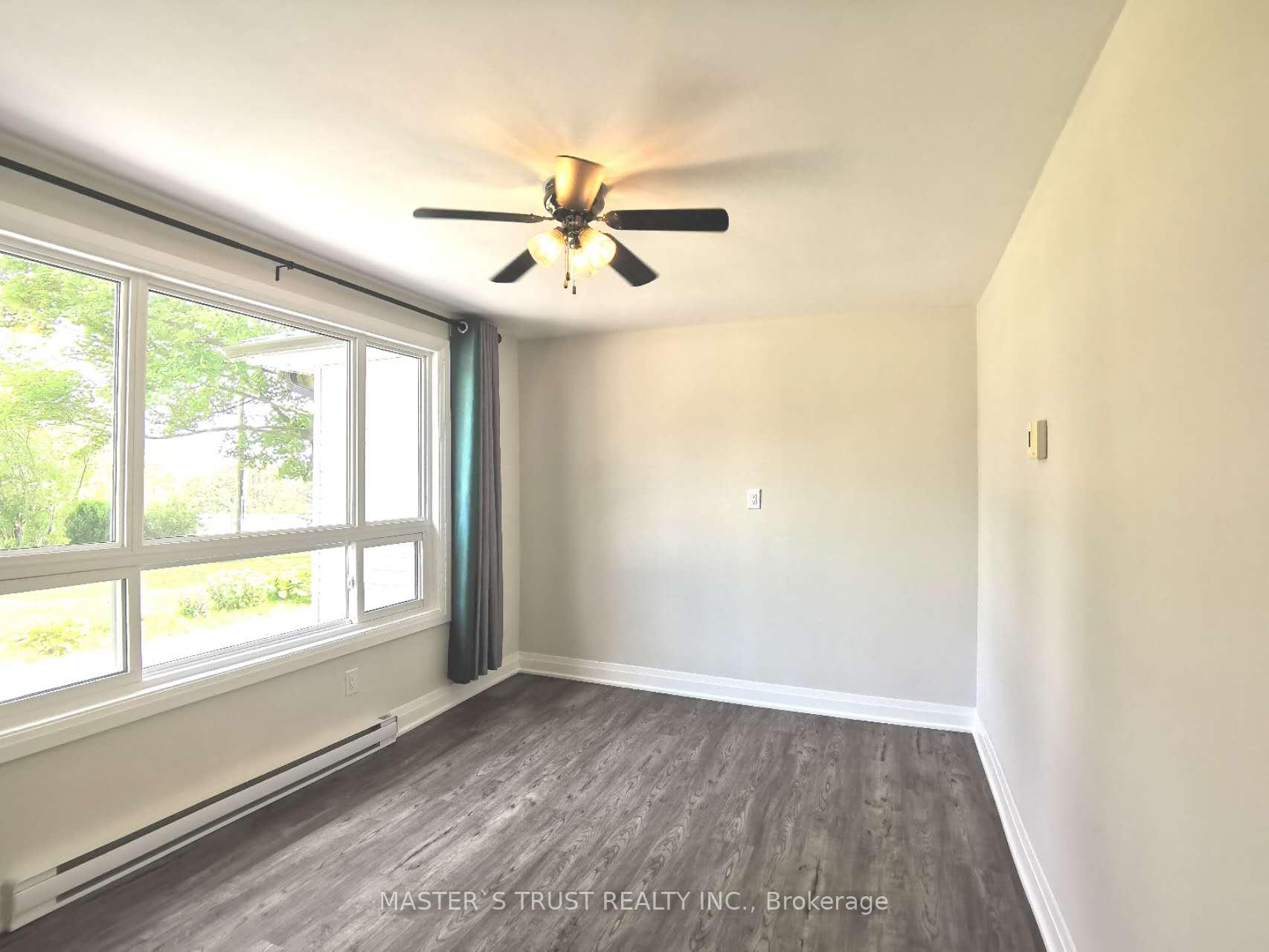 Photo 13 of Unit North, 118 The Queensway N, Georgina, Historic Lakeshore Communities — HOMEH