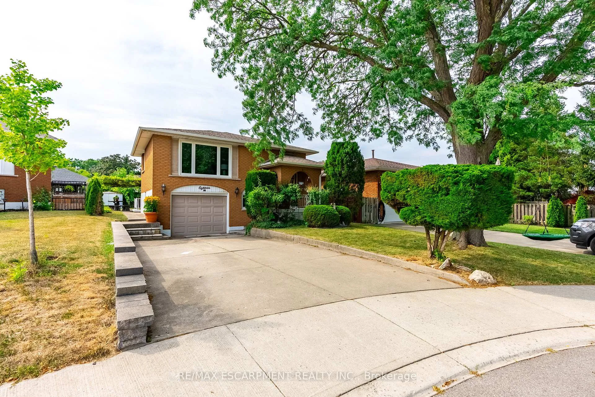 Photo 2 of 18 Renner Court, Hamilton, Red Hill — HOMEH