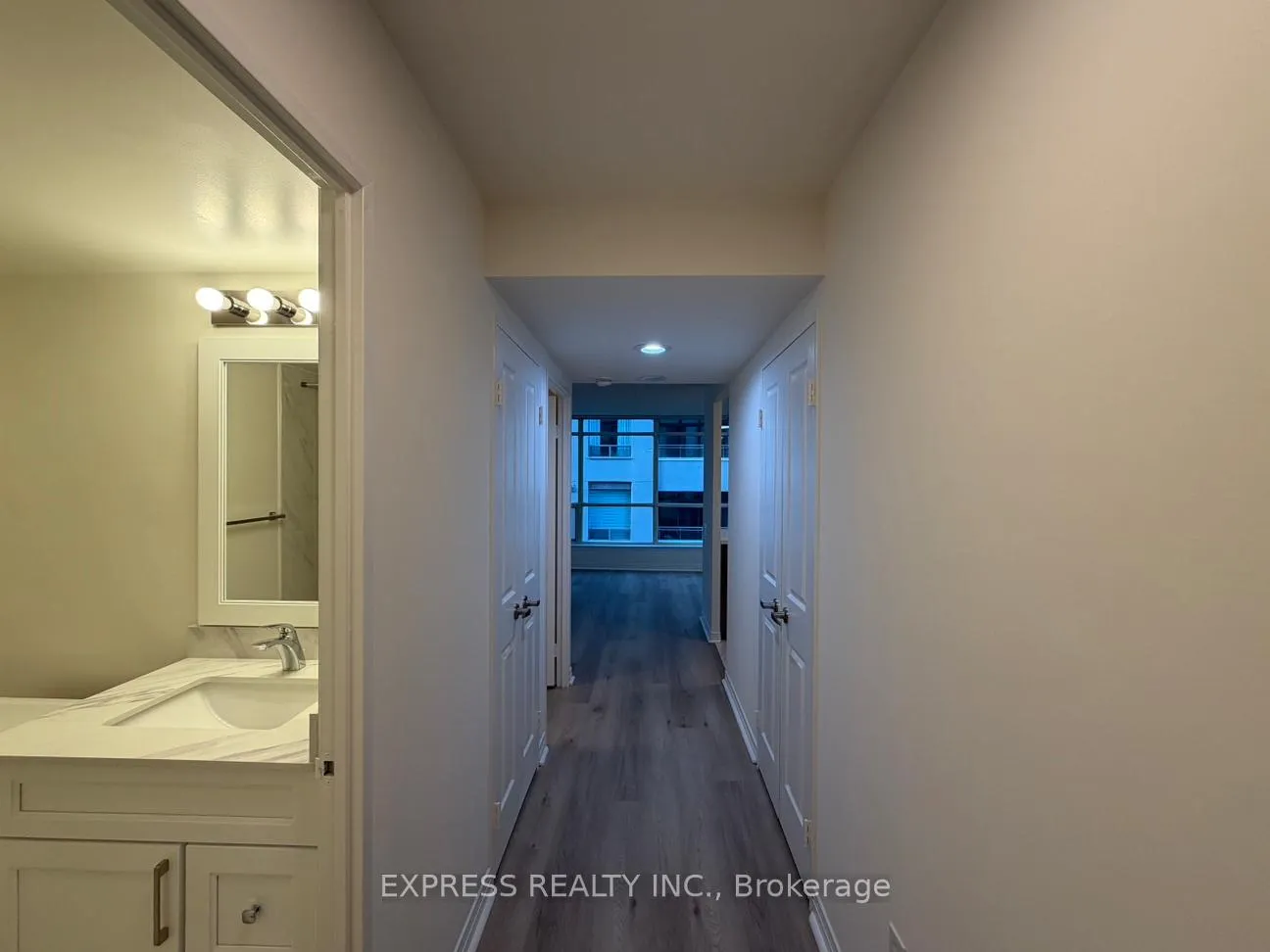 Front of Unit 504, 942 Yonge Street