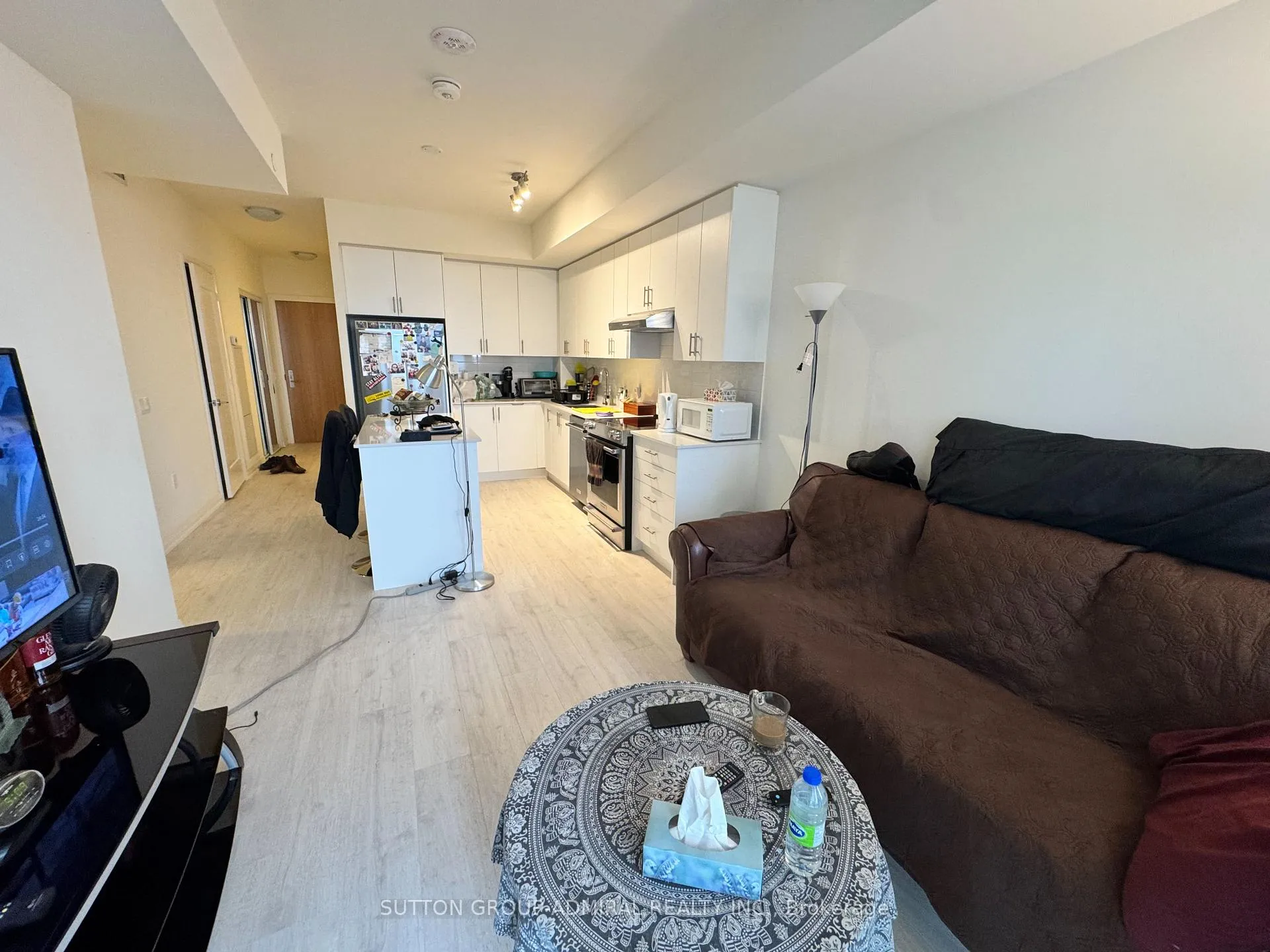Photo 3 of Unit 810, 8960 Jane Street, Vaughan, Vellore Village — HOMEH
