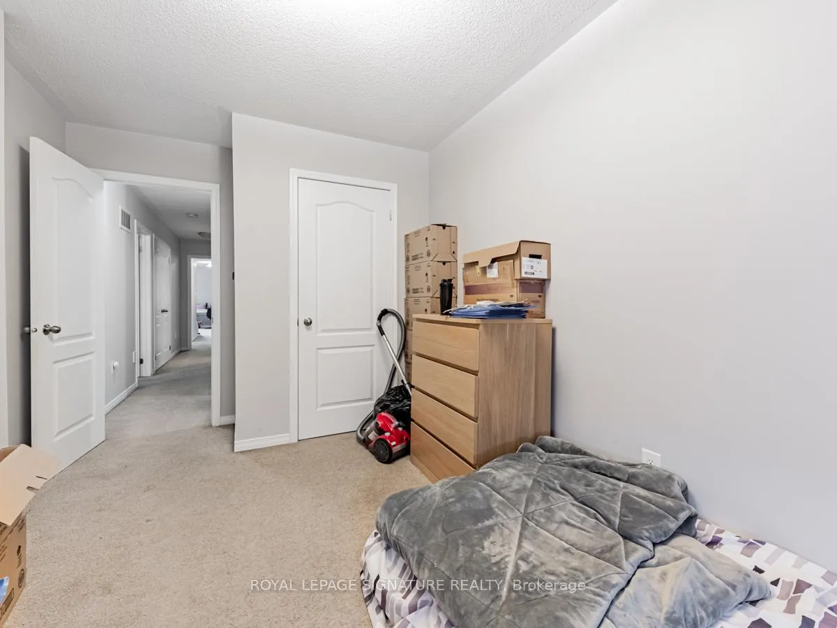 Photo 7 of Unit Upper, 34 Muscadel Road, Vaughan, Vellore Village — HOMEH