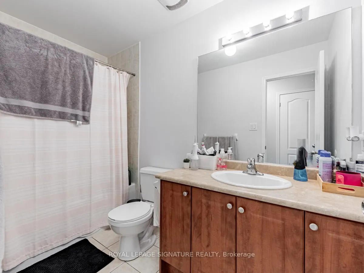 Photo 9 of Unit Upper, 34 Muscadel Road, Vaughan, Vellore Village — HOMEH