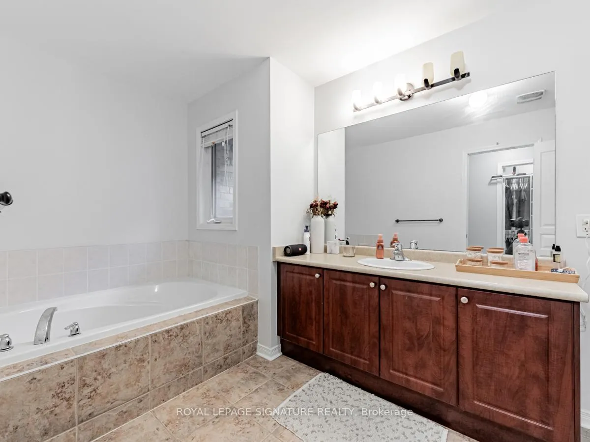 Photo 15 of Unit Upper, 34 Muscadel Road, Vaughan, Vellore Village — HOMEH