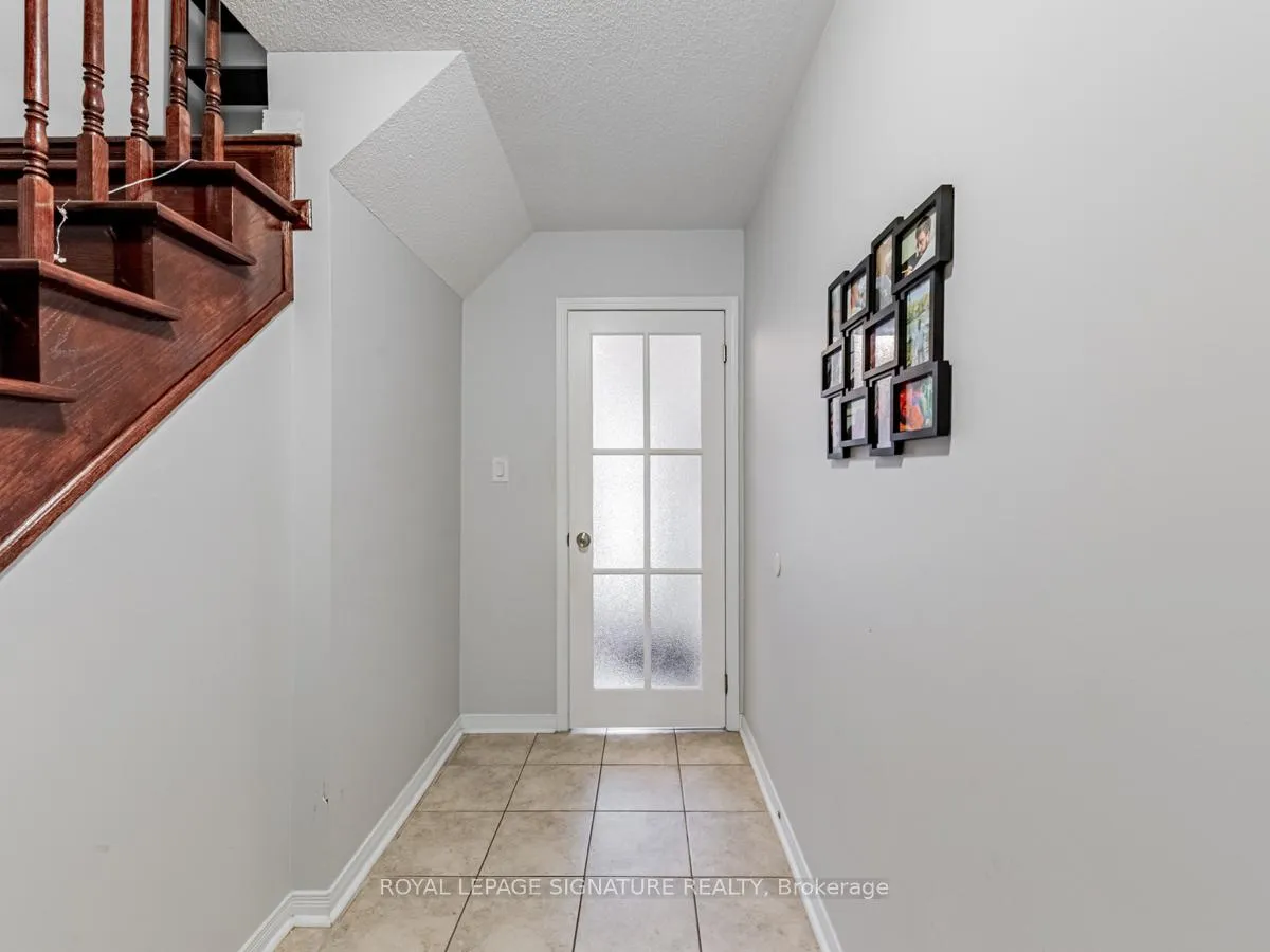 Photo 22 of Unit Upper, 34 Muscadel Road, Vaughan, Vellore Village — HOMEH