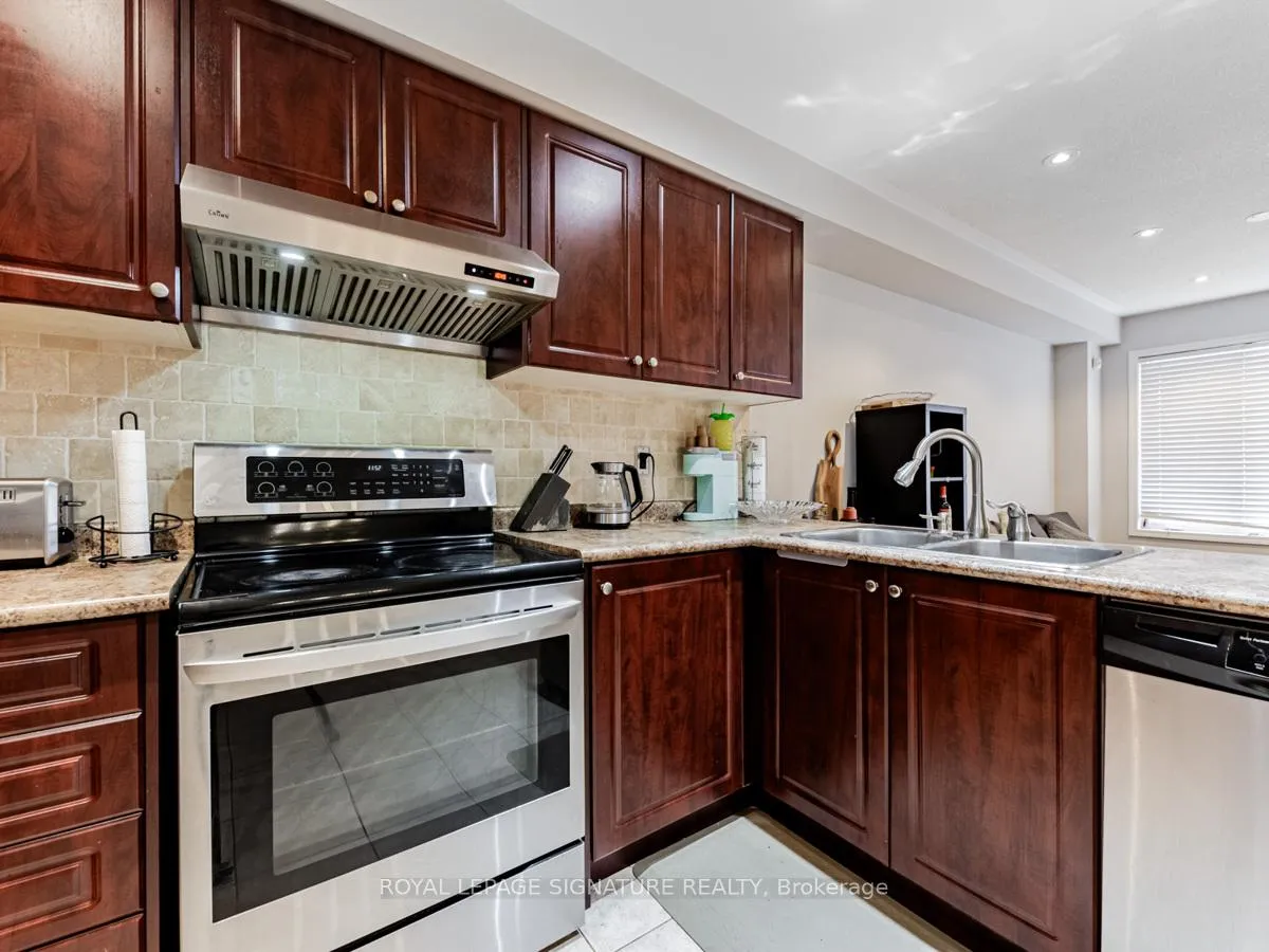 Photo 25 of Unit Upper, 34 Muscadel Road, Vaughan, Vellore Village — HOMEH