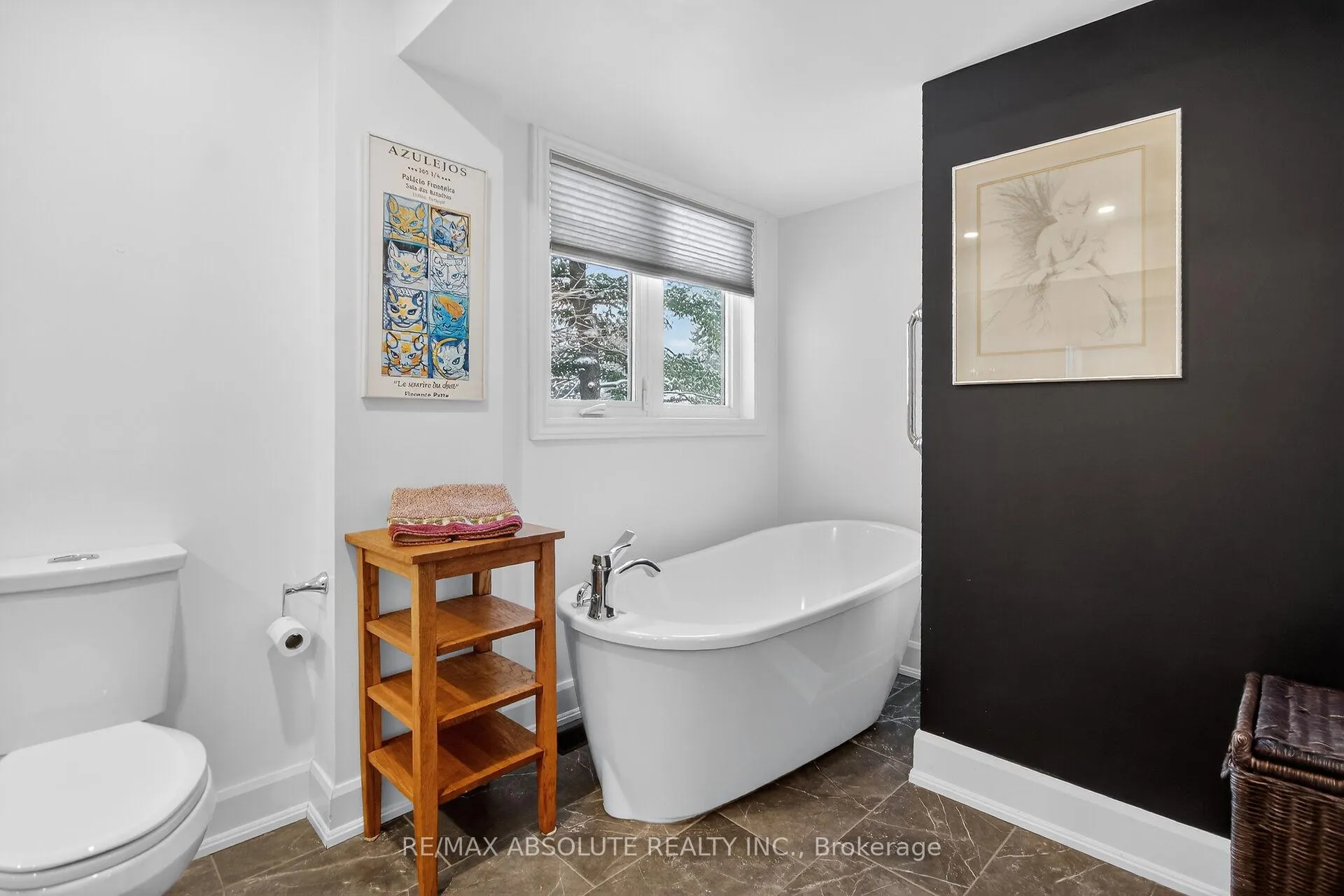 Photo 27 of 57 Quinpool Crescent, Ottawa, Arbeatha Park — HOMEH