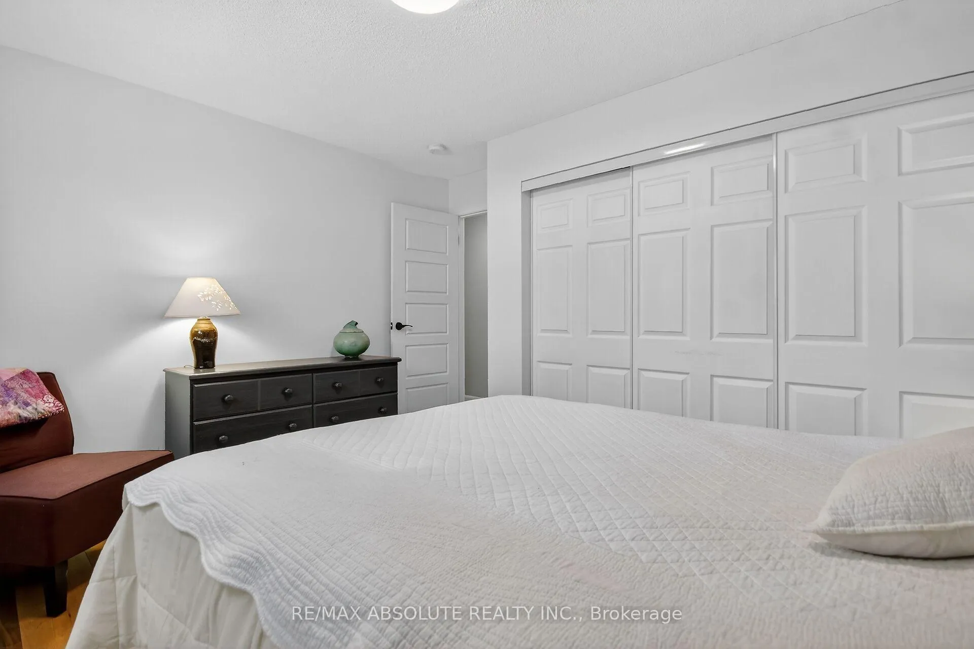 Photo 30 of 57 Quinpool Crescent, Ottawa, Arbeatha Park — HOMEH