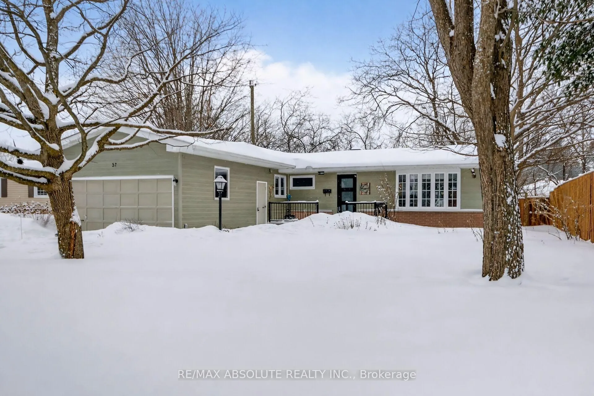 Photo 49 of 57 Quinpool Crescent, Ottawa, Arbeatha Park — HOMEH