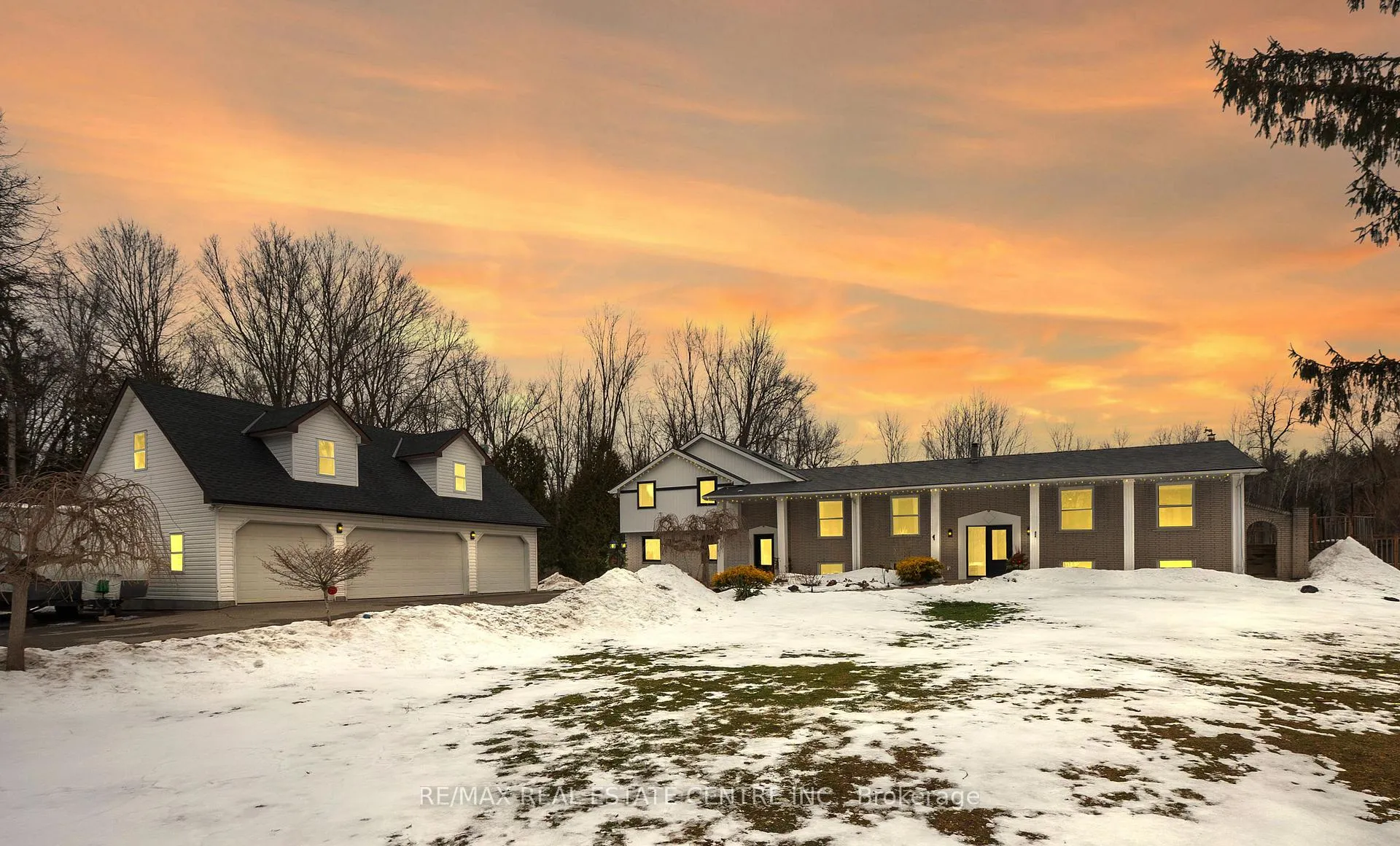 Photo 1 of 10457 Darkwood Road, Milton, Rural Milton West — HOMEH