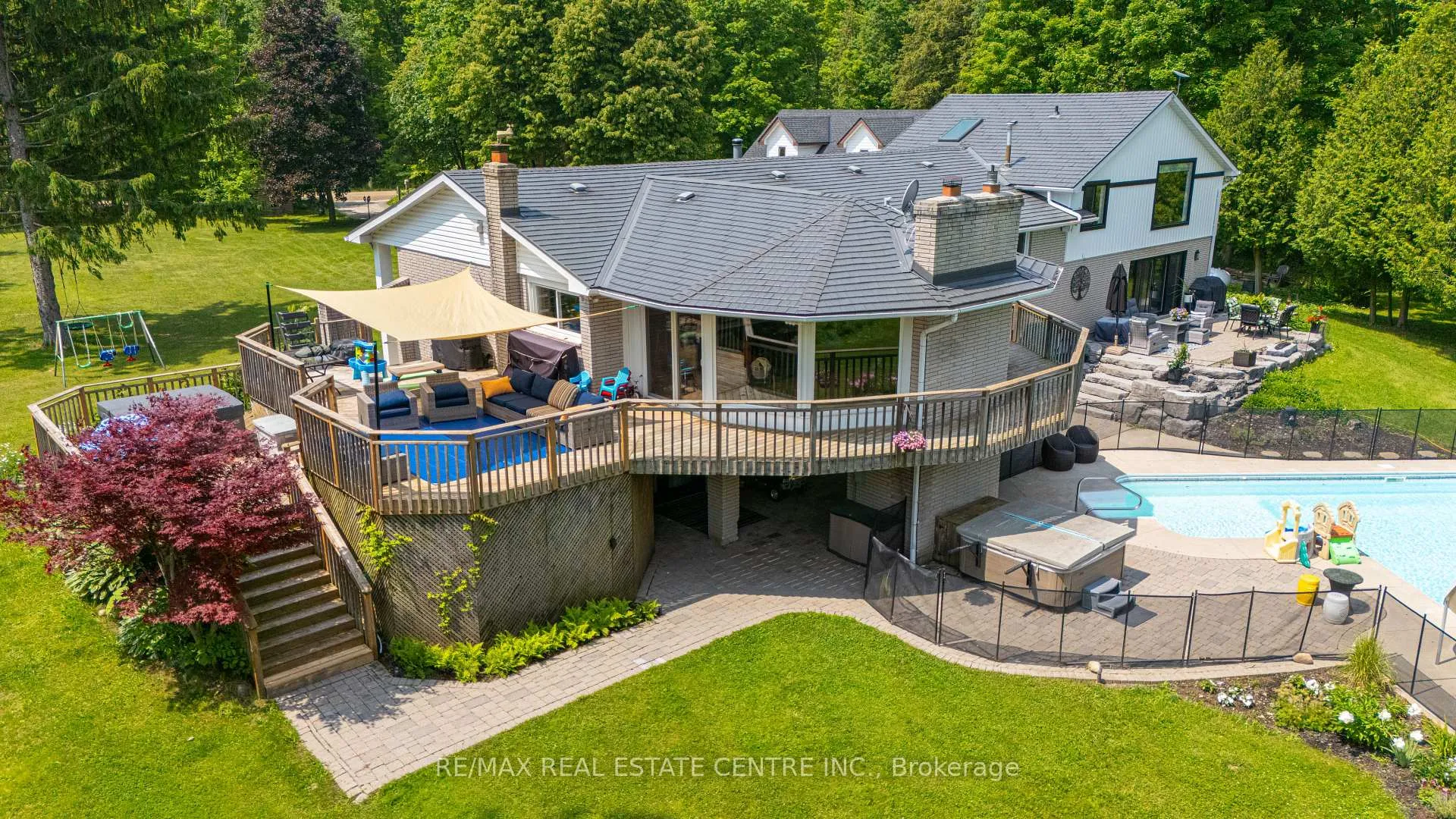 Photo 6 of 10457 Darkwood Road, Milton, Rural Milton West — HOMEH