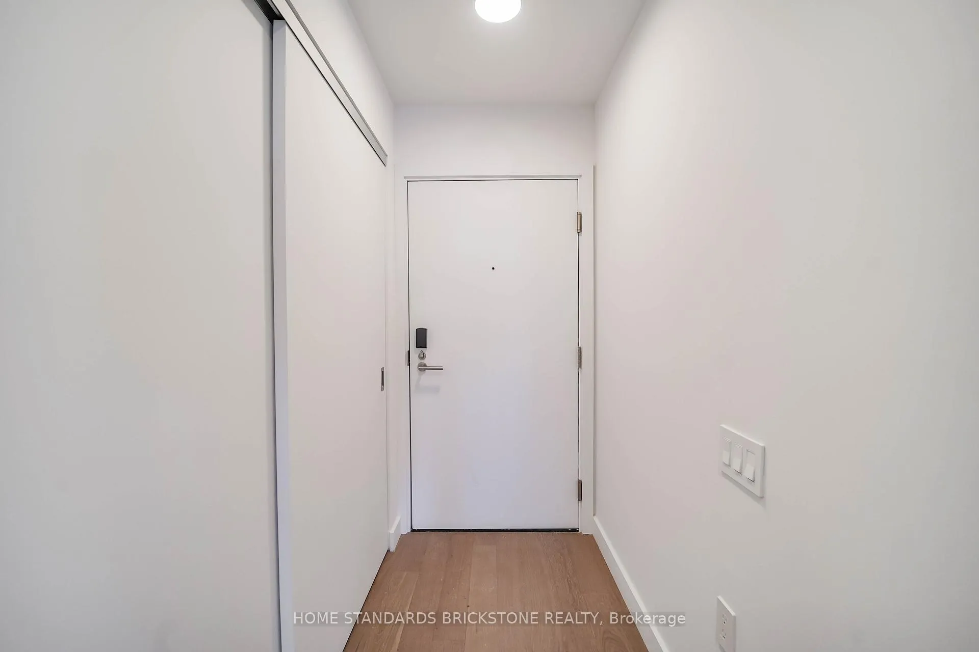 Photo 10 of Unit 405, 1720 Bayview Avenue, Toronto, Mount Pleasant East — HOMEH