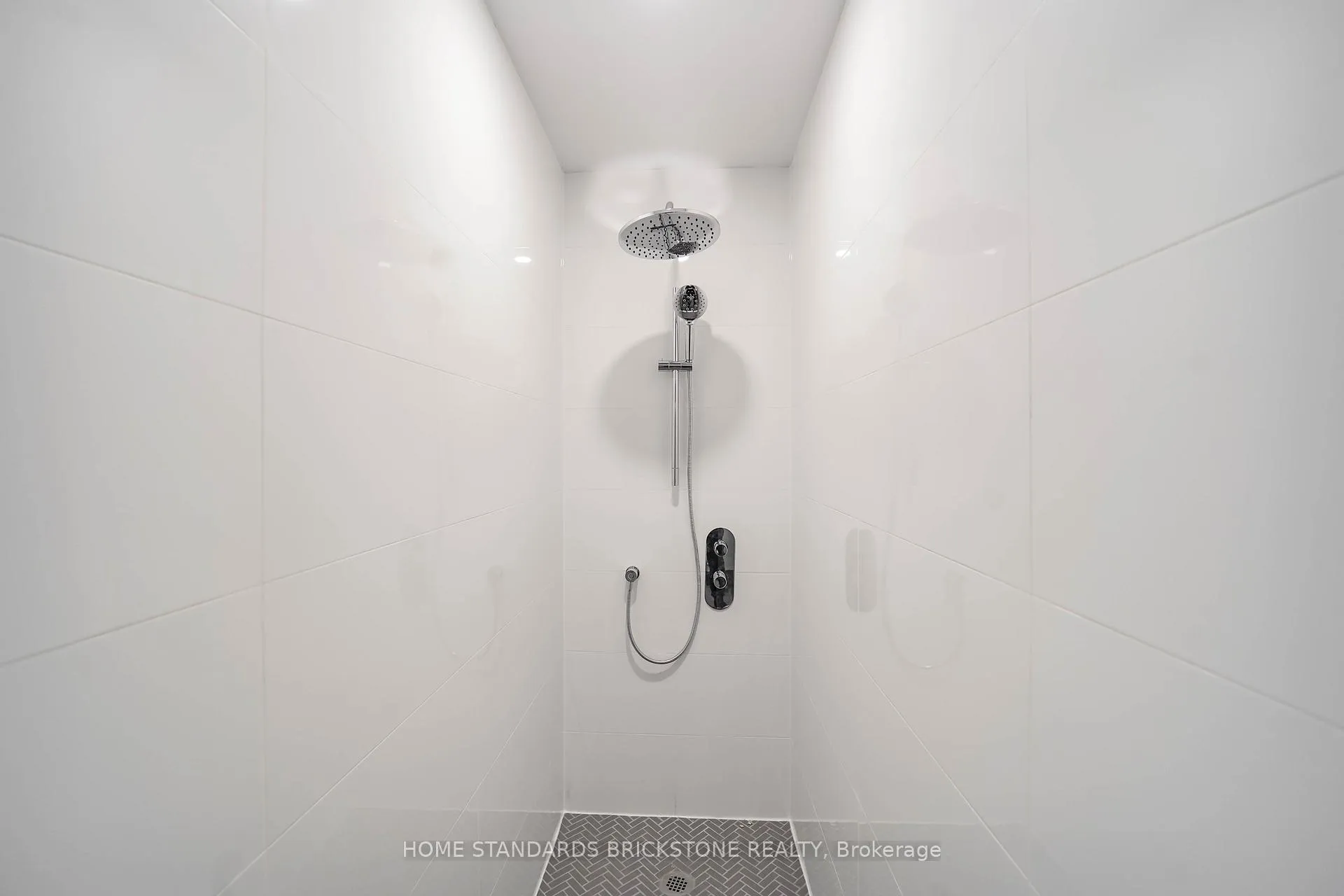 Photo 32 of Unit 405, 1720 Bayview Avenue, Toronto, Mount Pleasant East — HOMEH