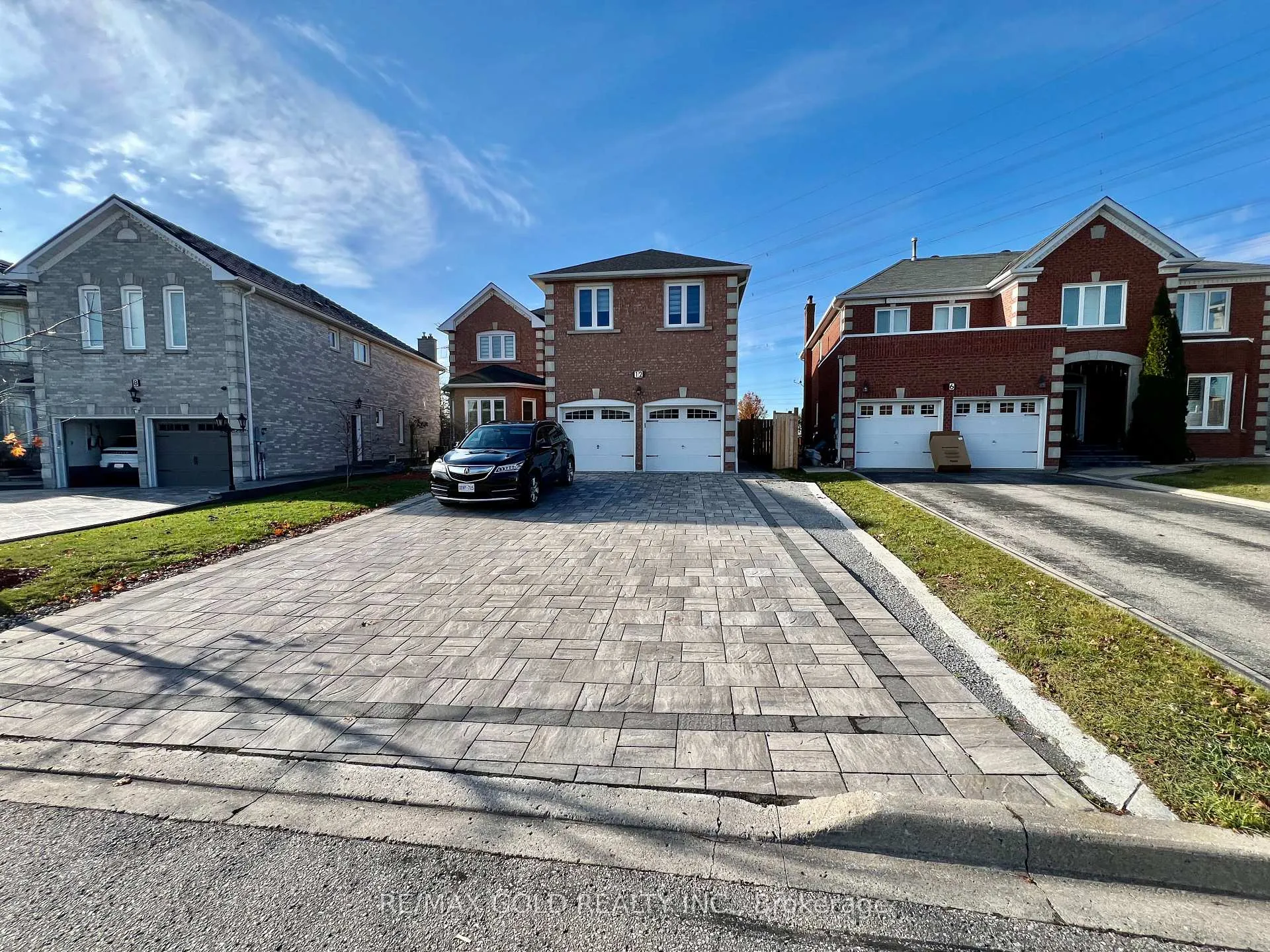 Photo 2 of Unit Lower, 12 Fairfax Court, Vaughan, Beverley Glen — HOMEH