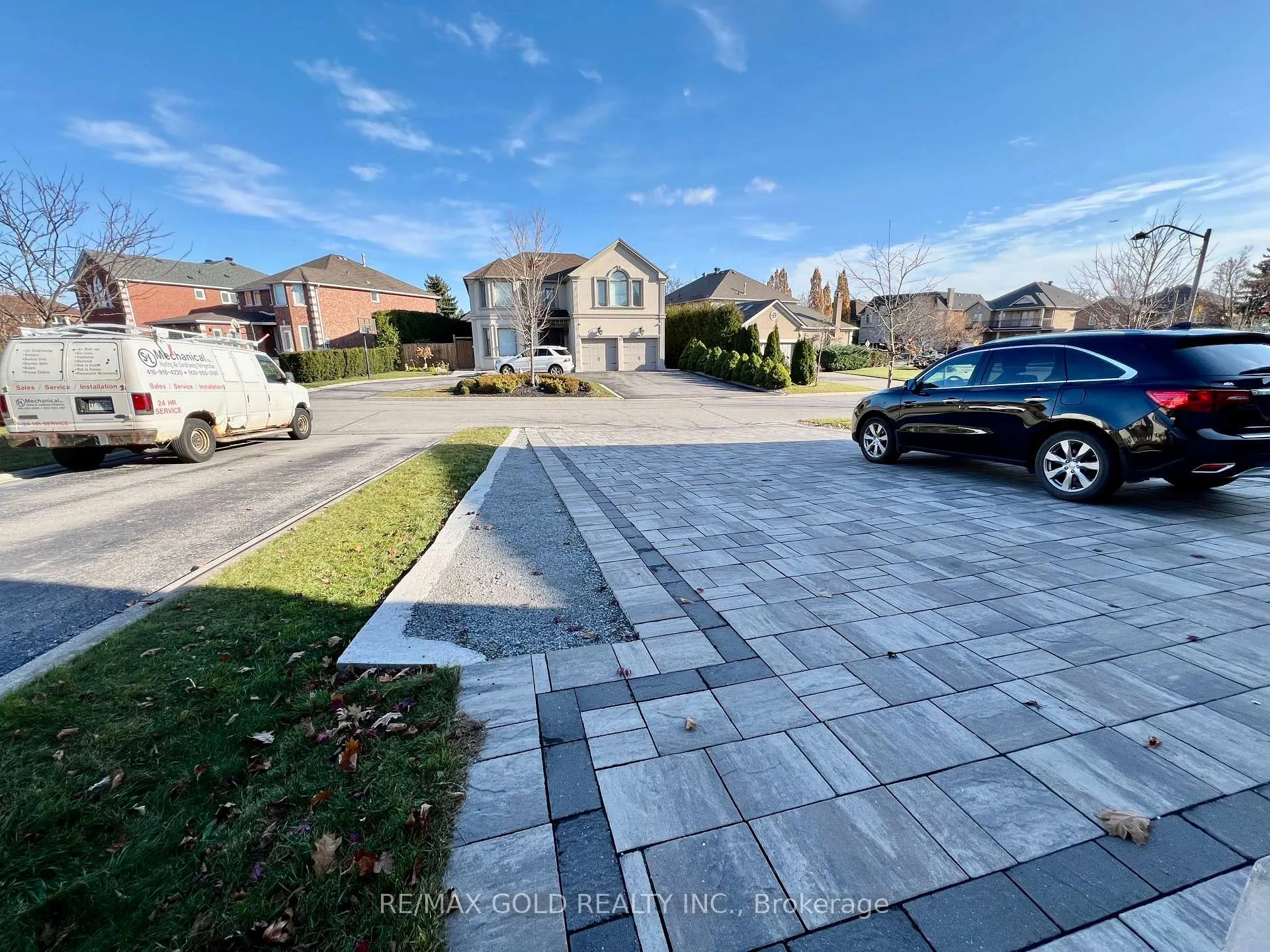 Photo 16 of Unit Lower, 12 Fairfax Court, Vaughan, Beverley Glen — HOMEH