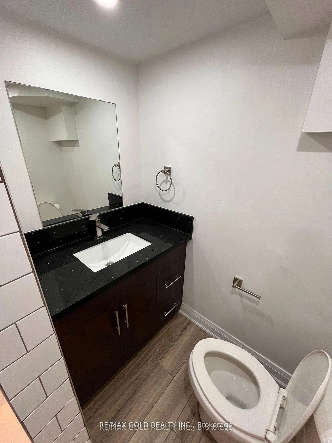 Photo 13 of 1575 Ouellette Avenue N, Windsor — HOMEH