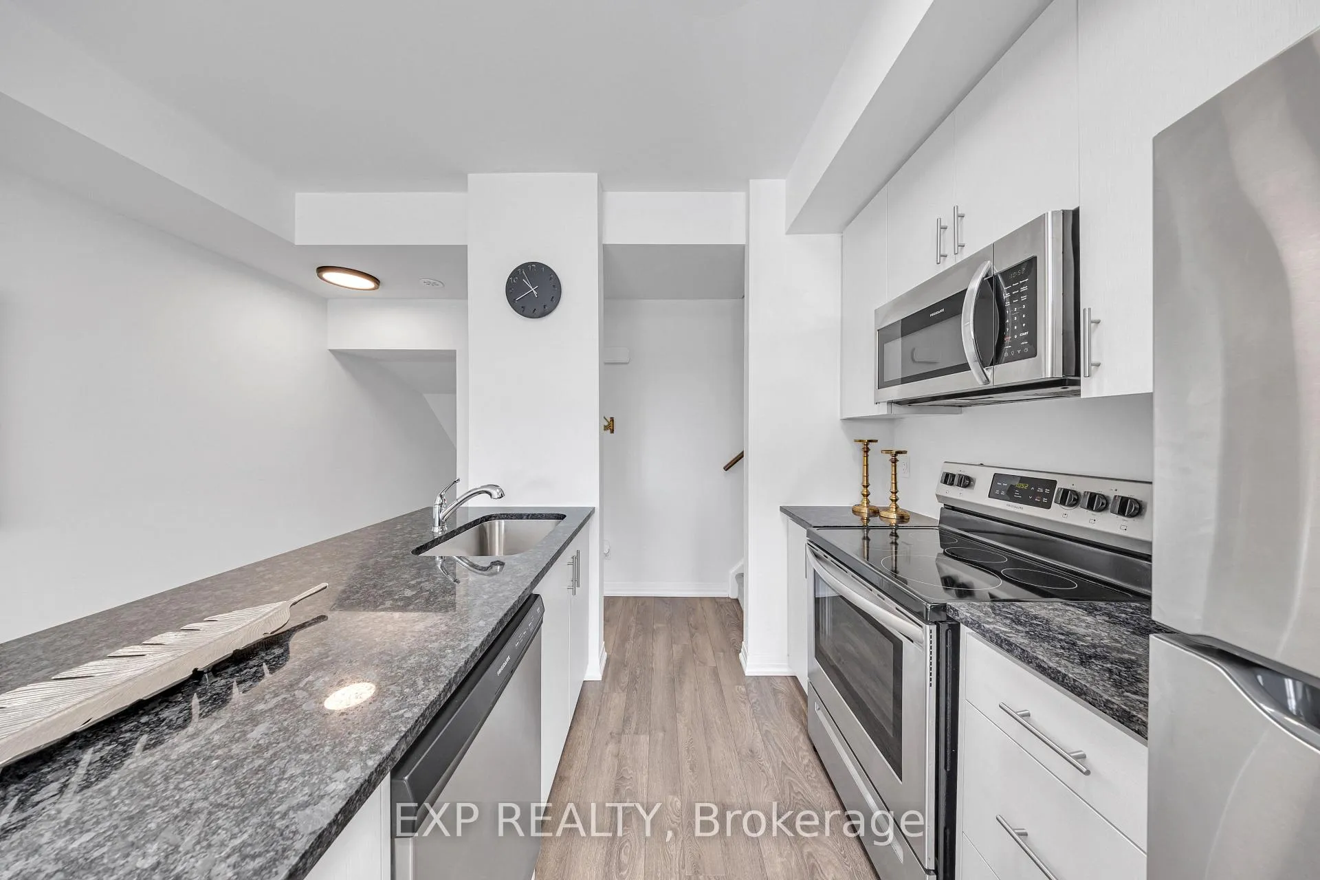 Photo 5 of Unit 602, 2635 William Jackson Drive E, Pickering, Duffin Heights — HOMEH